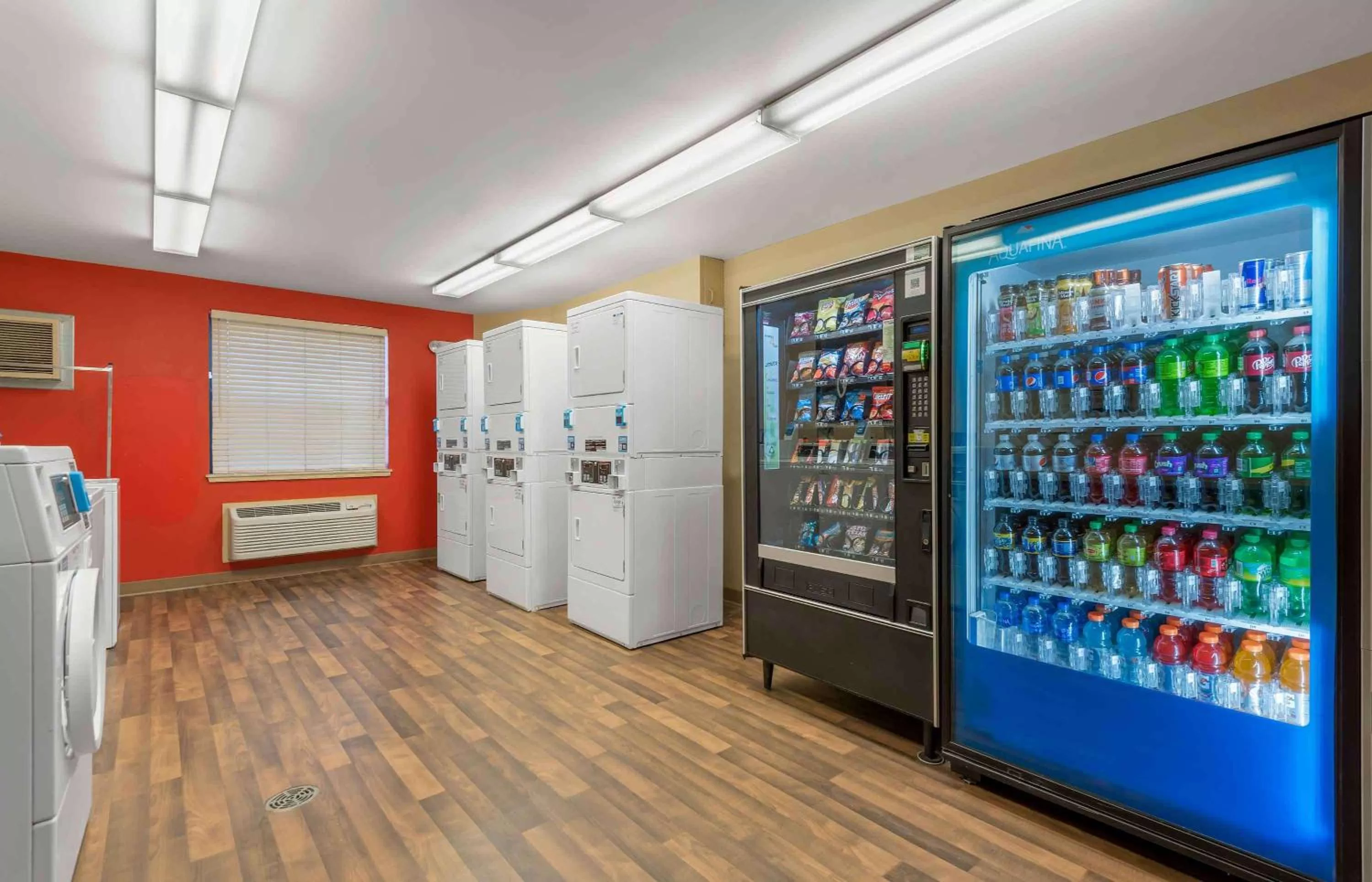 Property building in Extended Stay America Suites - Buffalo - Amherst