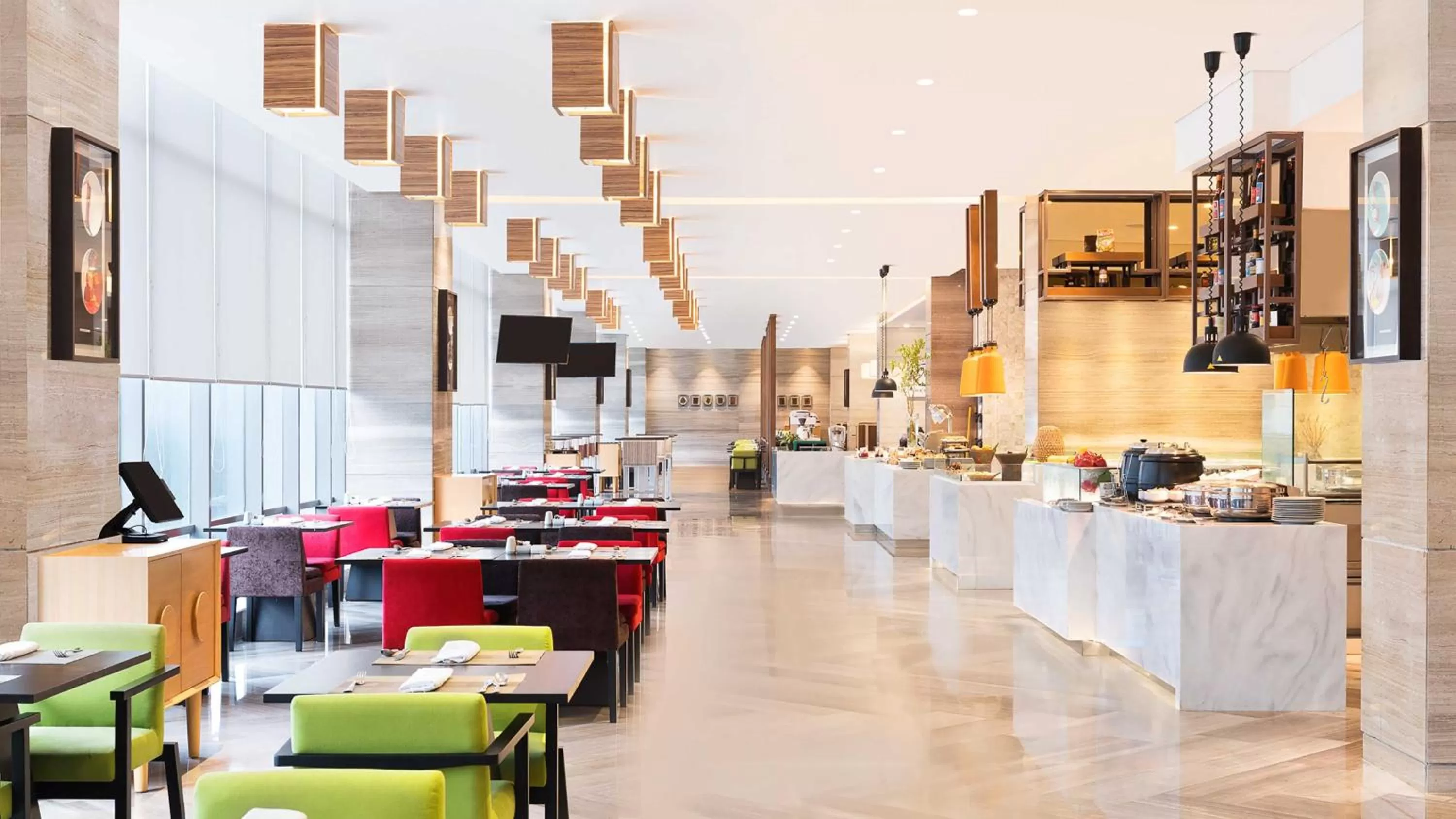 Restaurant/places to eat in Holiday Inn & Suites Jakarta Gajah Mada by IHG