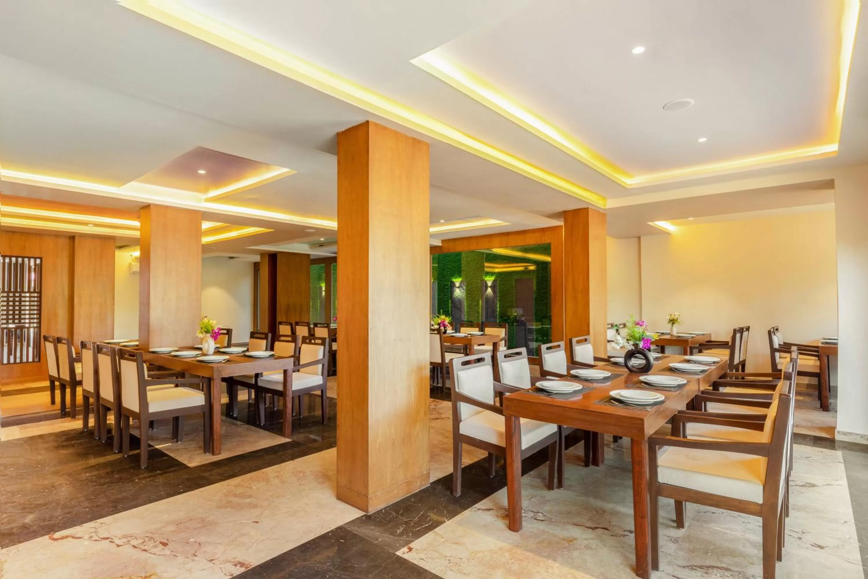 Restaurant/Places to Eat in Seasons A Boutique Hotel