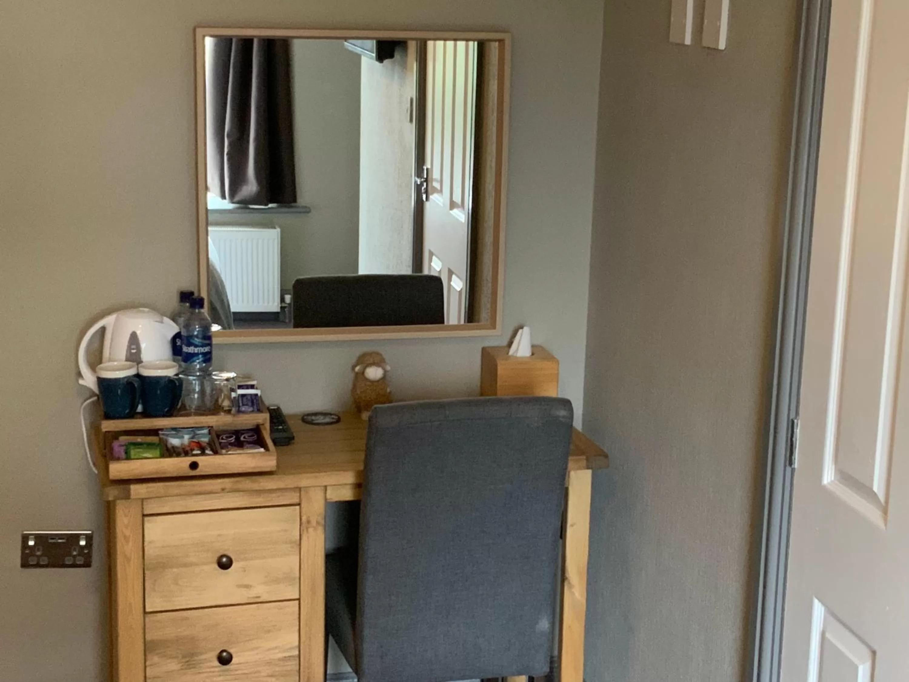 TV/Entertainment Center in The Sun Inn