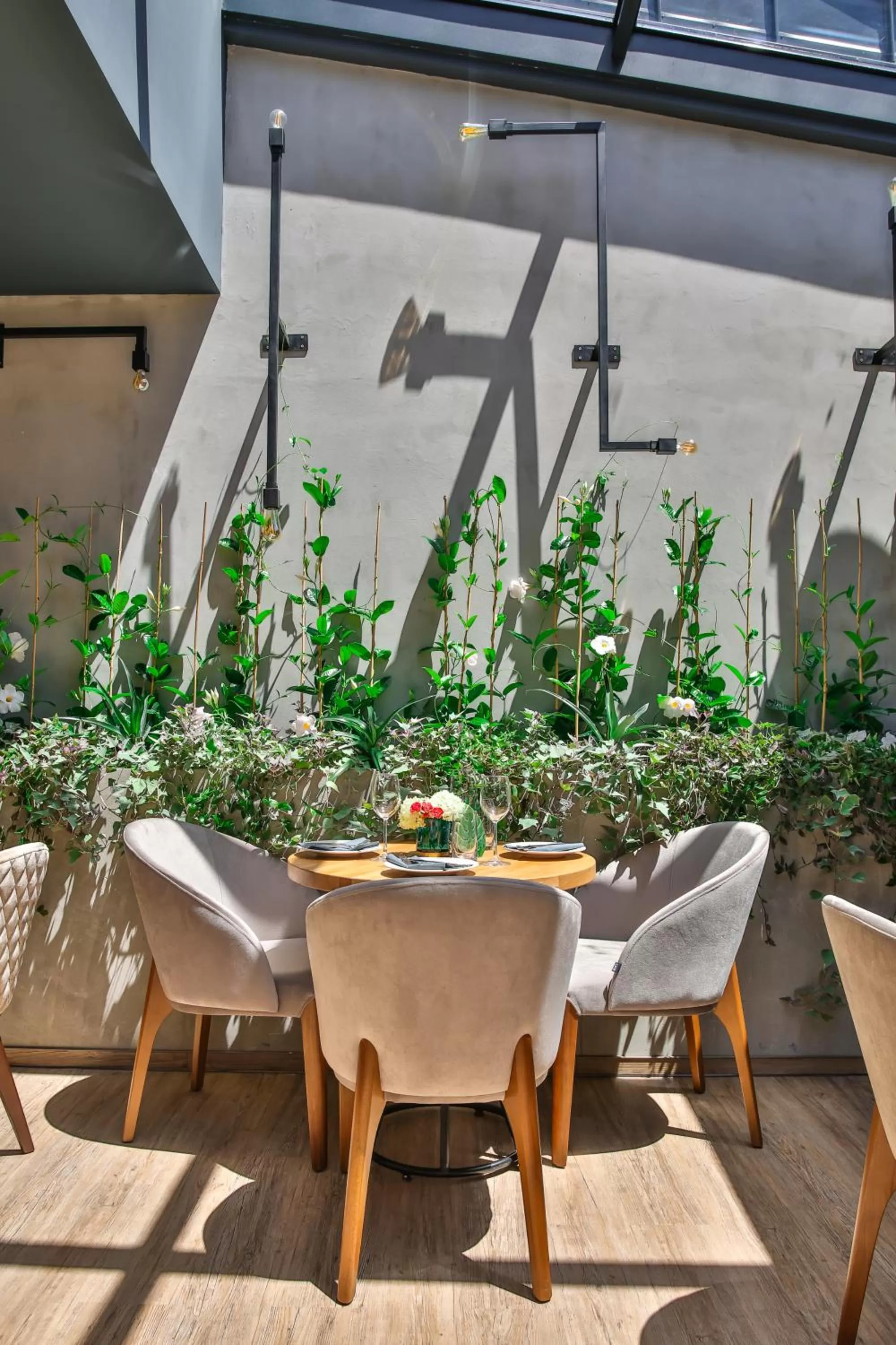 Lounge or bar in Reverence Boutique Hotel