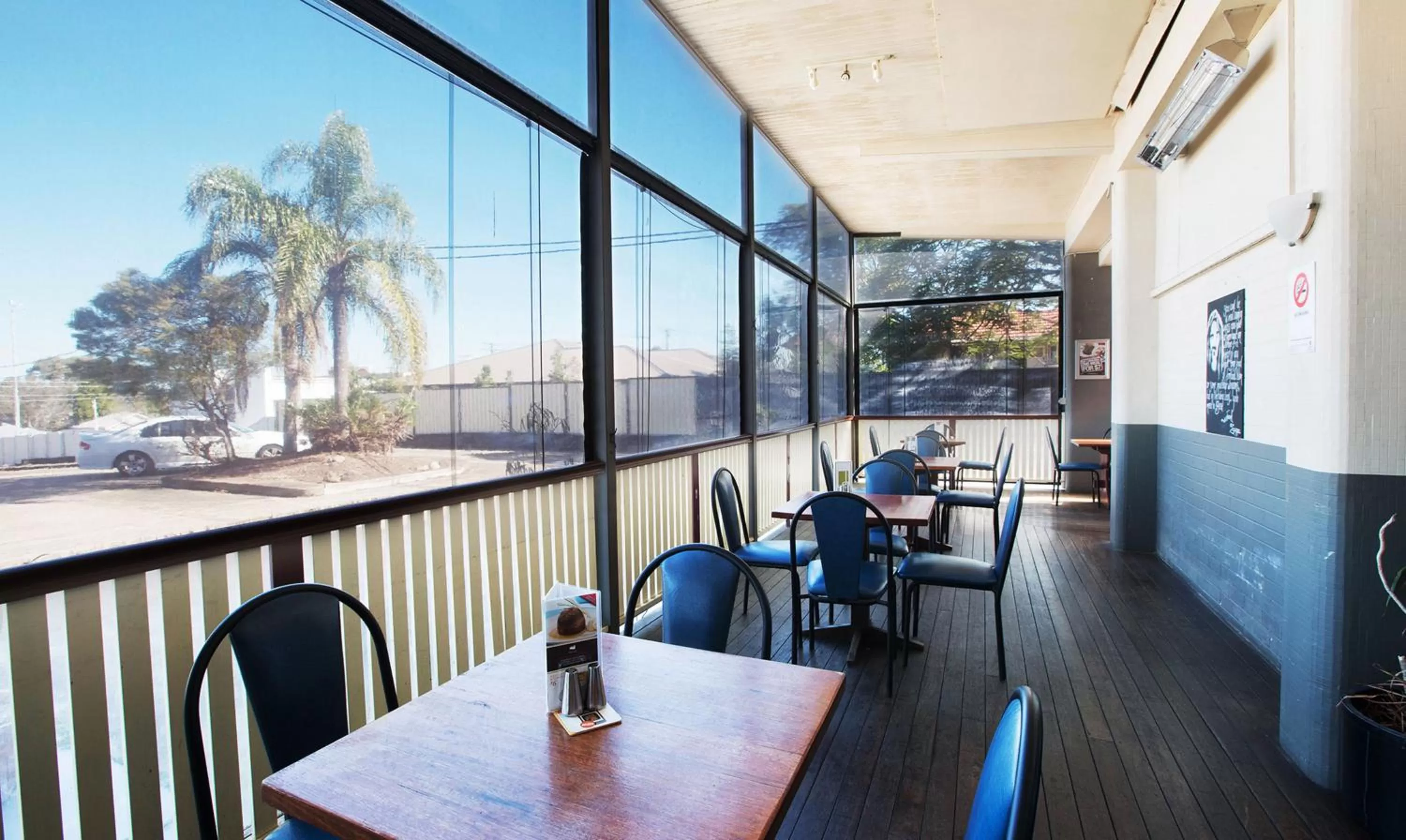 Restaurant/places to eat in Nightcap at Camp Hill Hotel