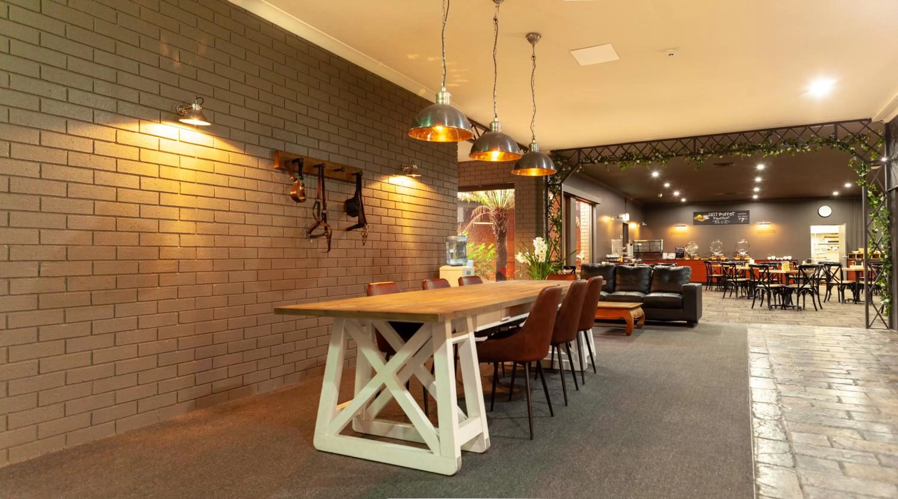 Restaurant/places to eat in Nightcap at Archer Hotel