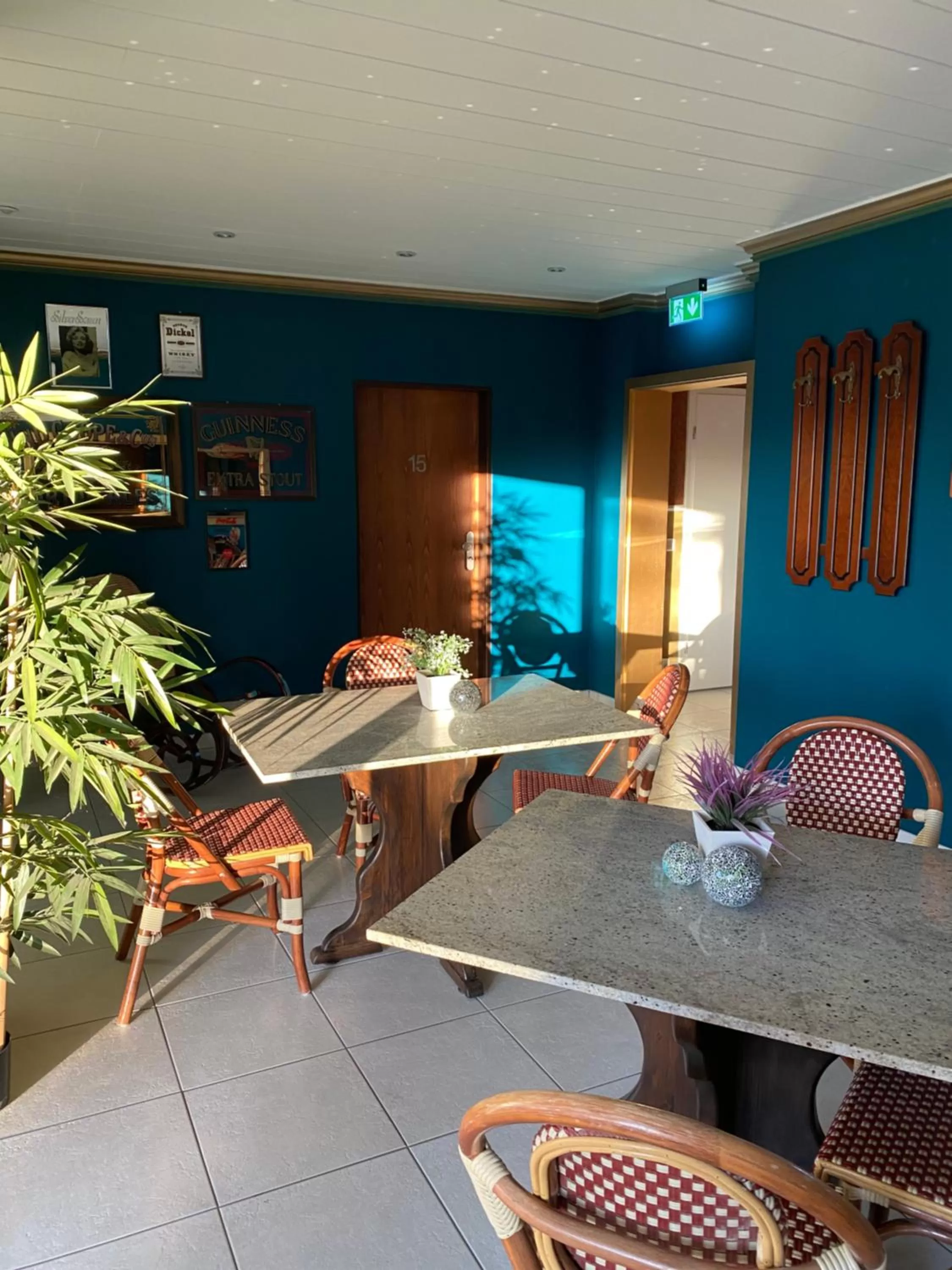 Dining area in Komfort Zone