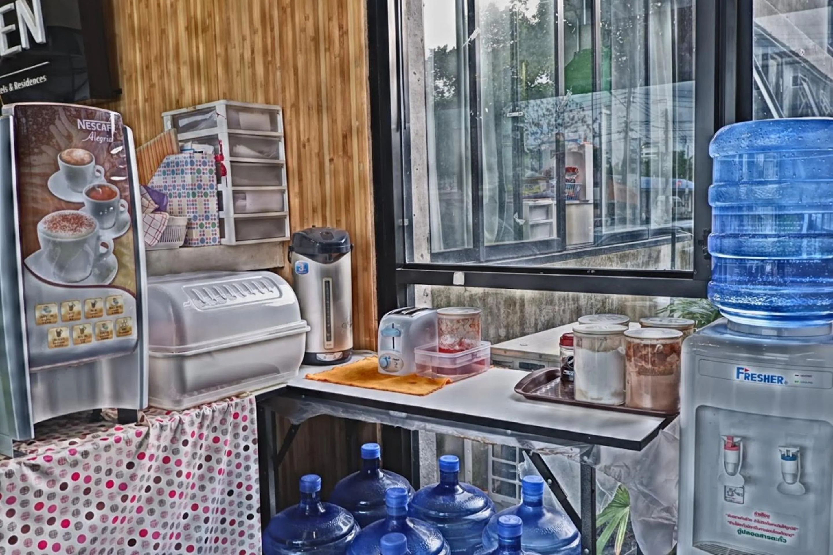 Lobby or reception in Izen Plus Budget Hotel & Residence