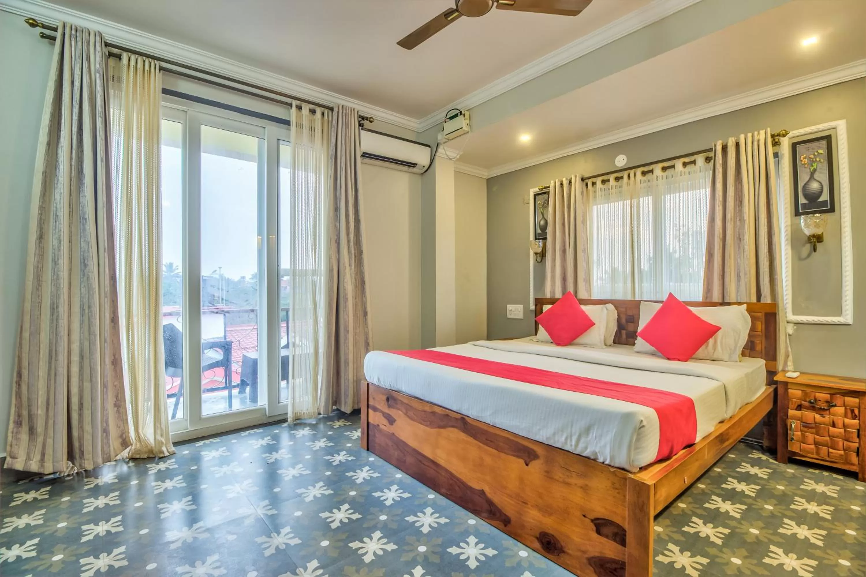 Bed in Hotel Baga Pescador