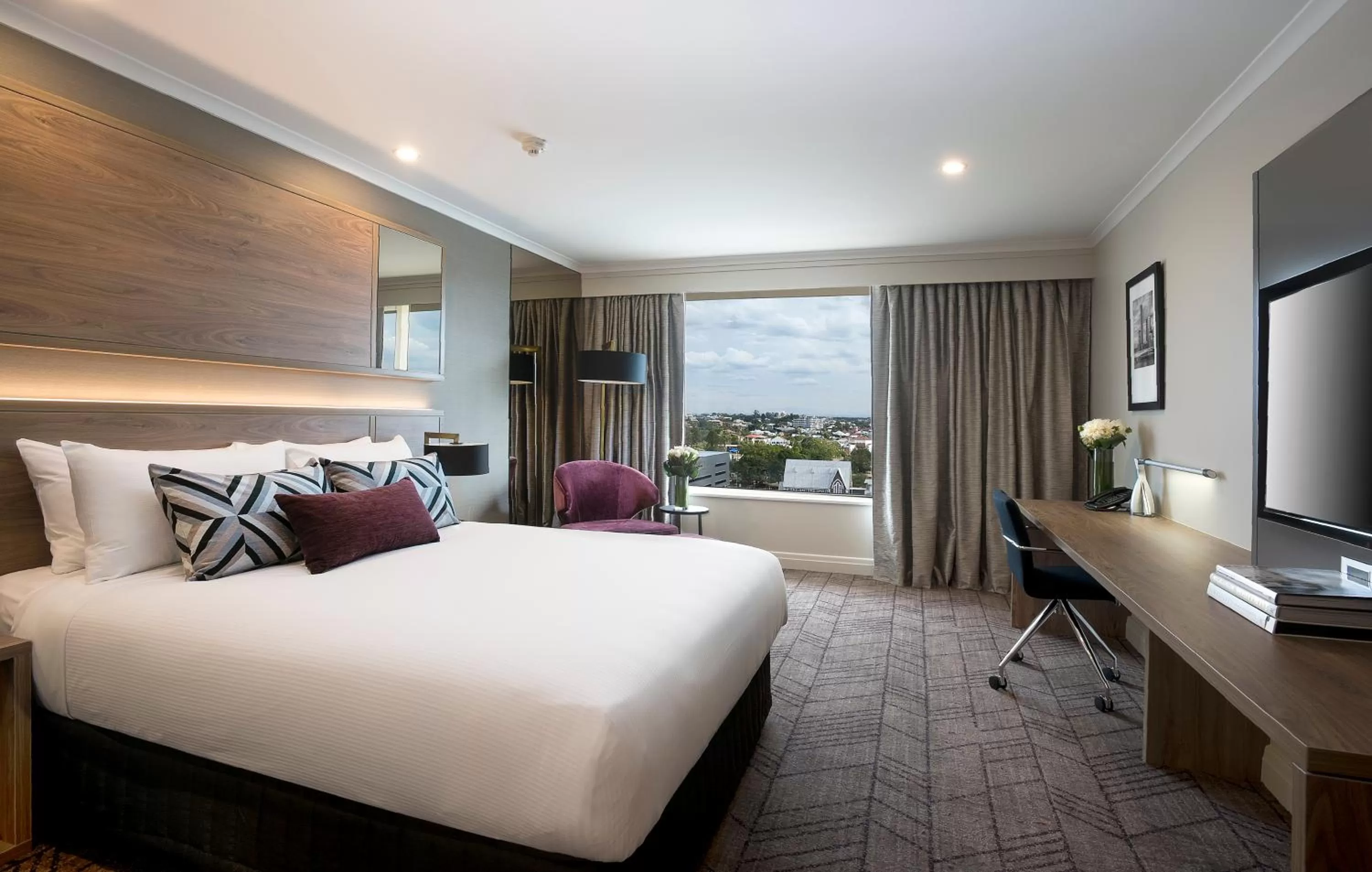 Photo of the whole room, Bed in Rydges South Bank Brisbane