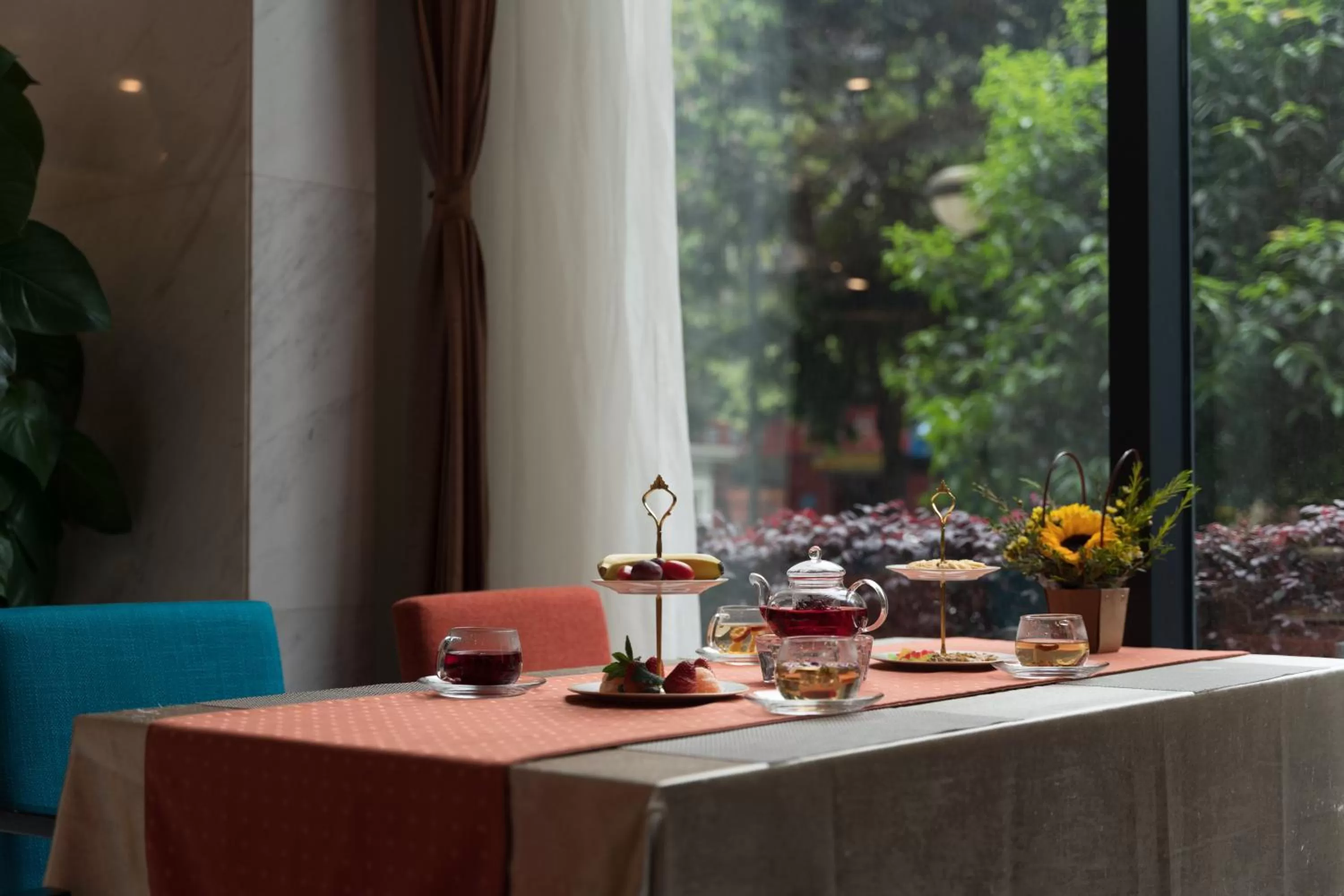 Breakfast in Holiday Inn Express Chengdu Gulou