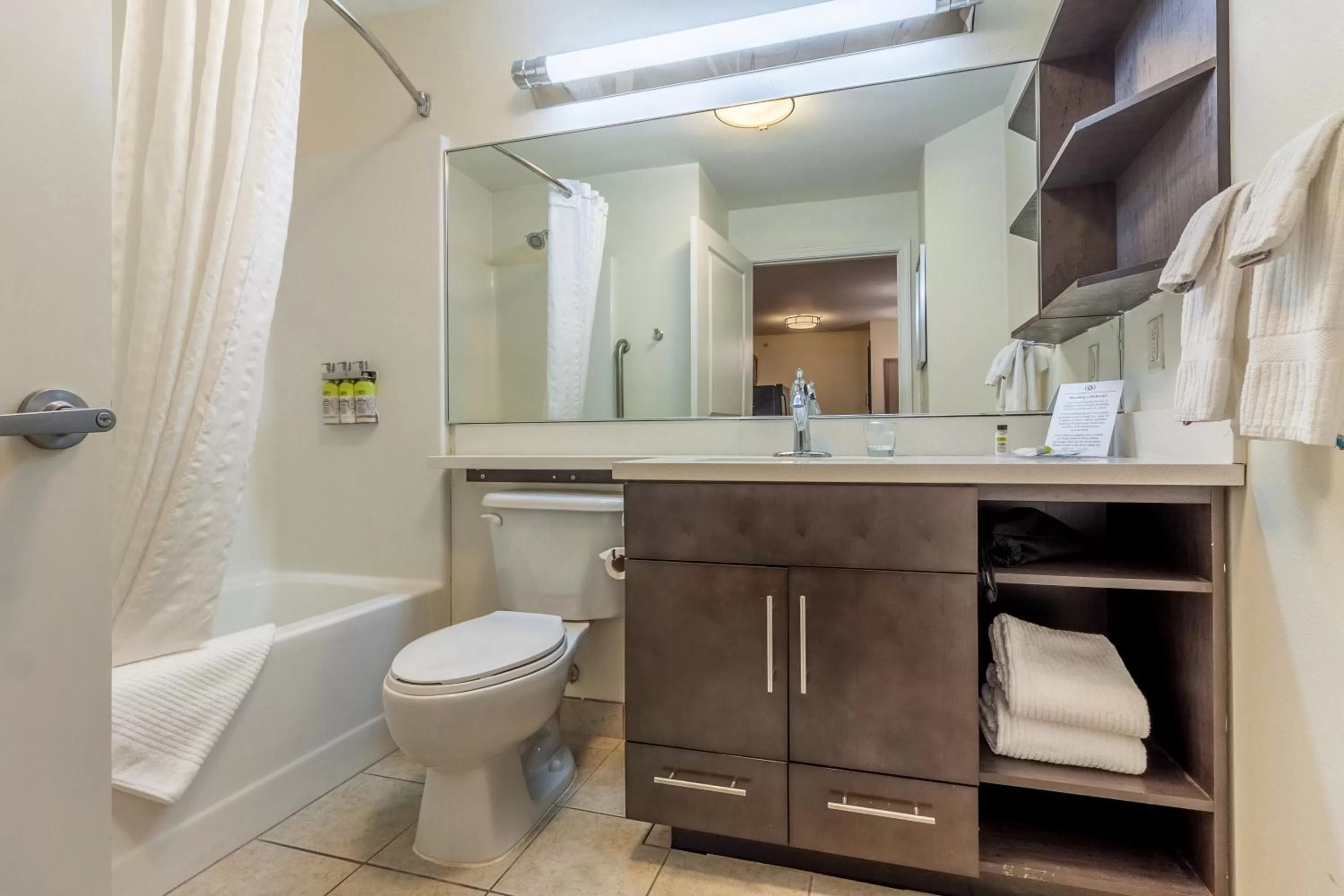 Bathroom in Candlewood Suites Lincoln by IHG