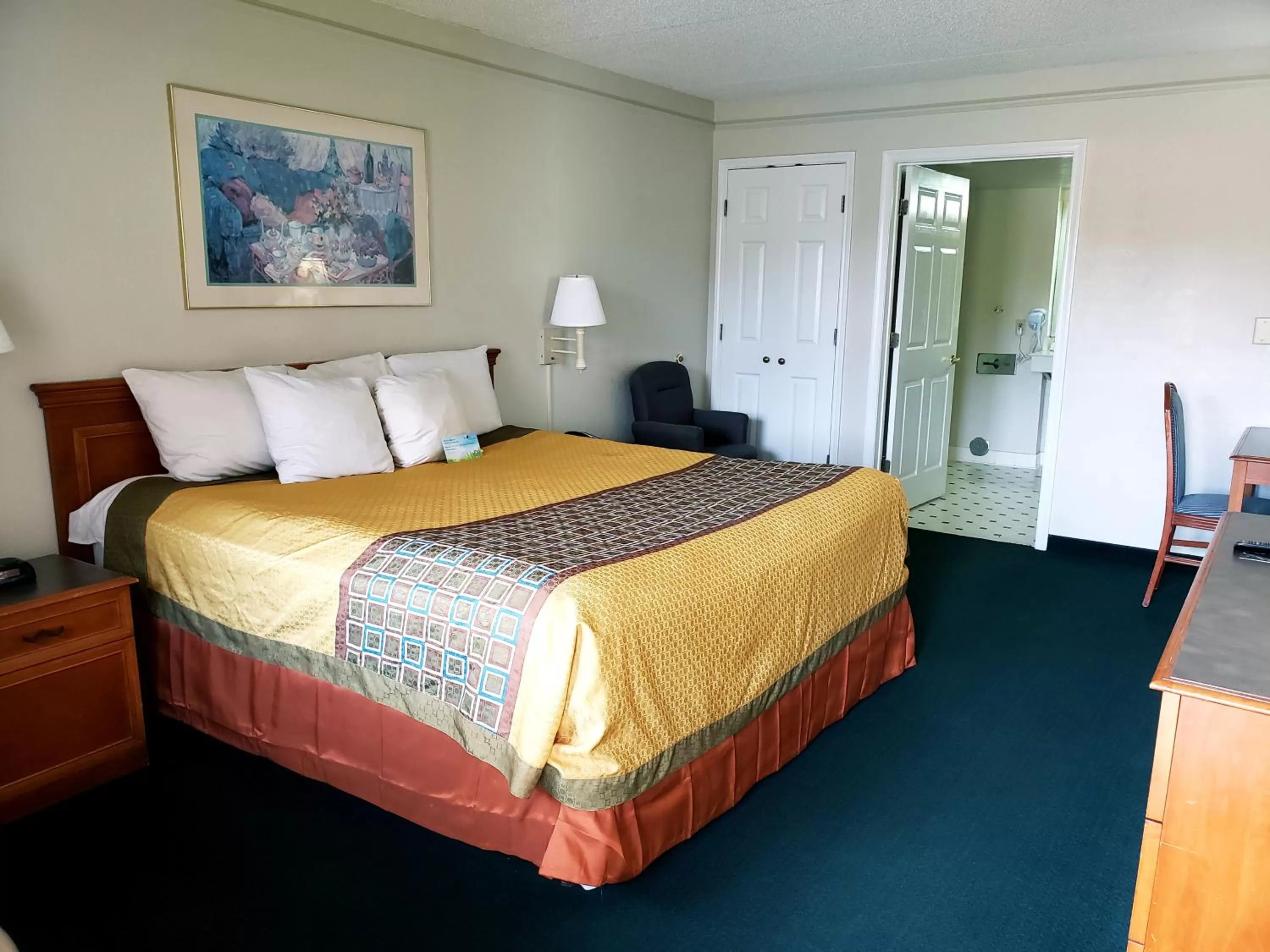 King Room - Disability Access in Days Inn by Wyndham Richmond/South
