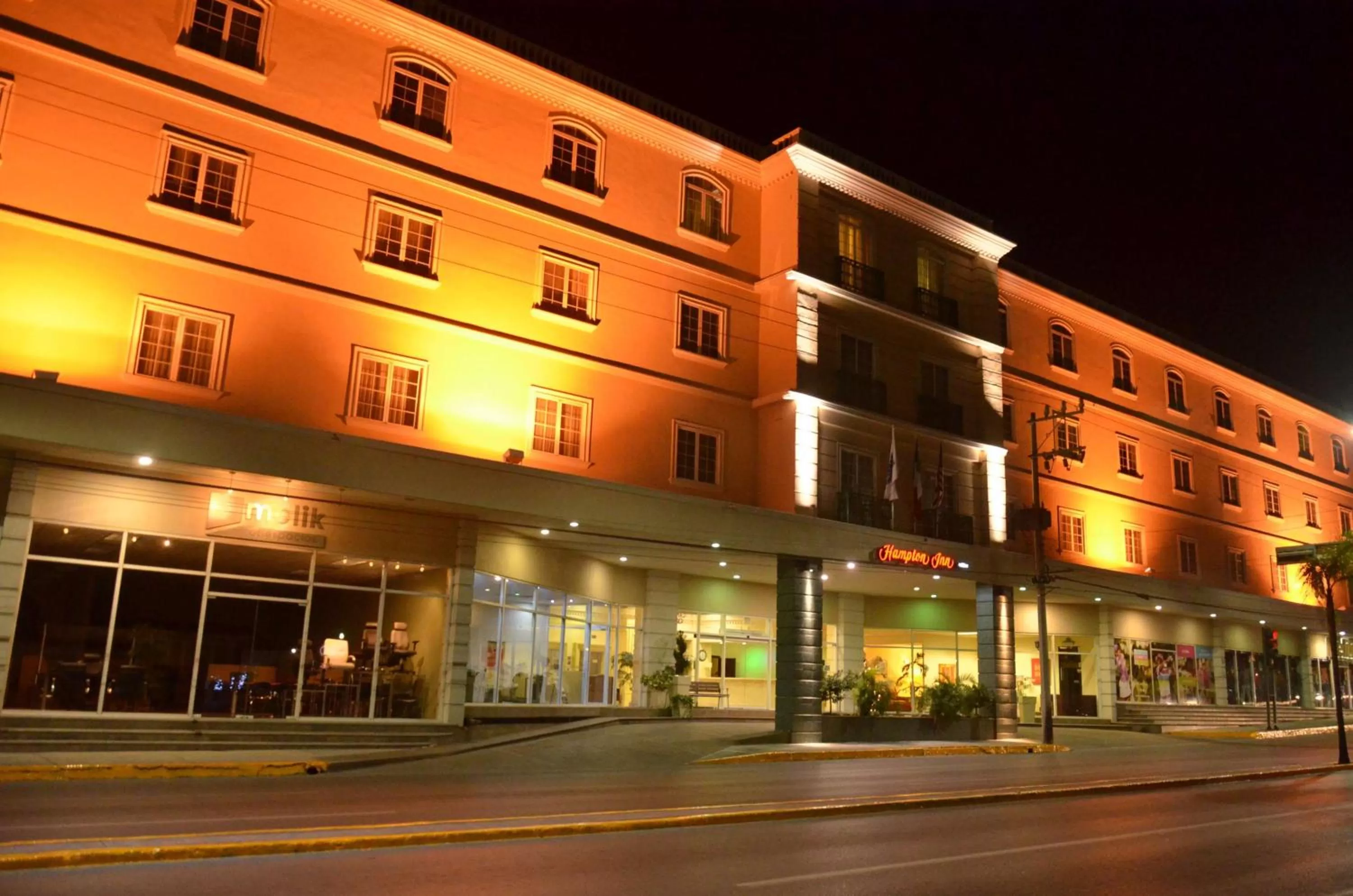 Property building in Hampton Inn Tampico Zona Dorada
