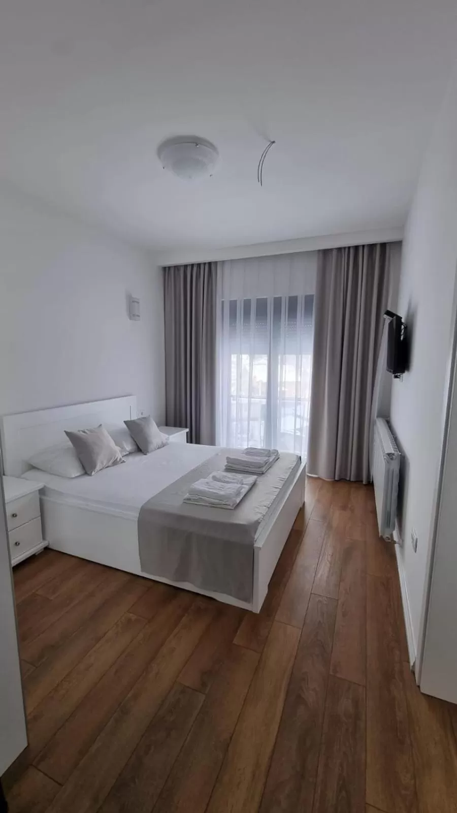 Bed in Elan Luxury Apartments & Lounge Bar