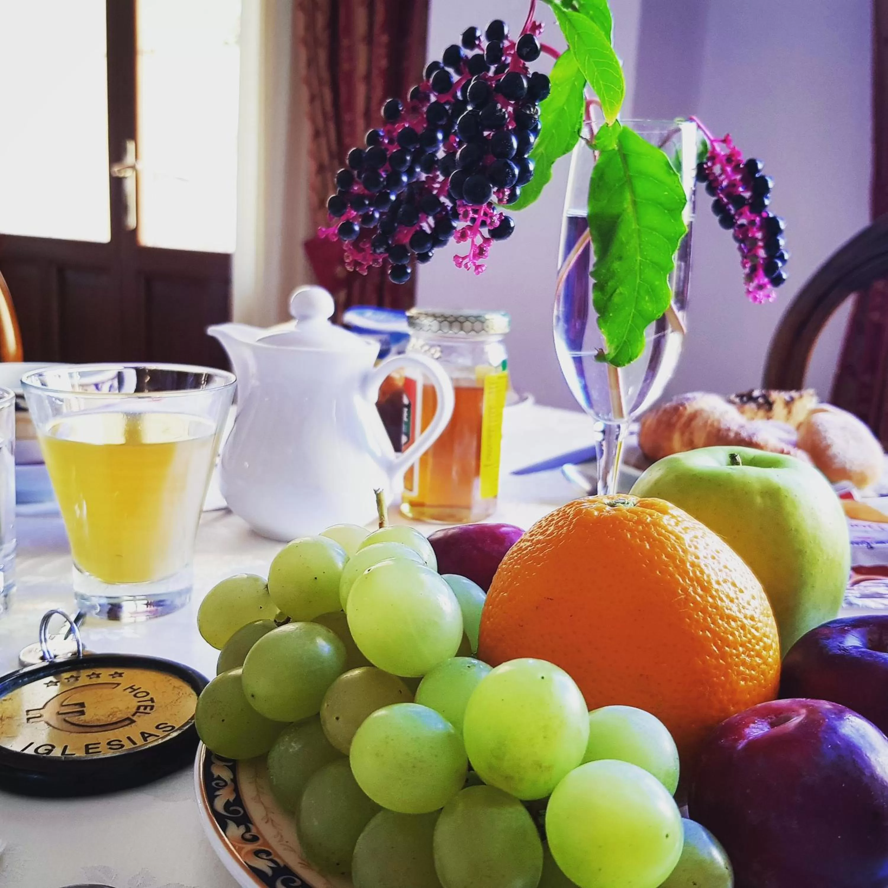 Food and drinks in Euro Hotel Iglesias