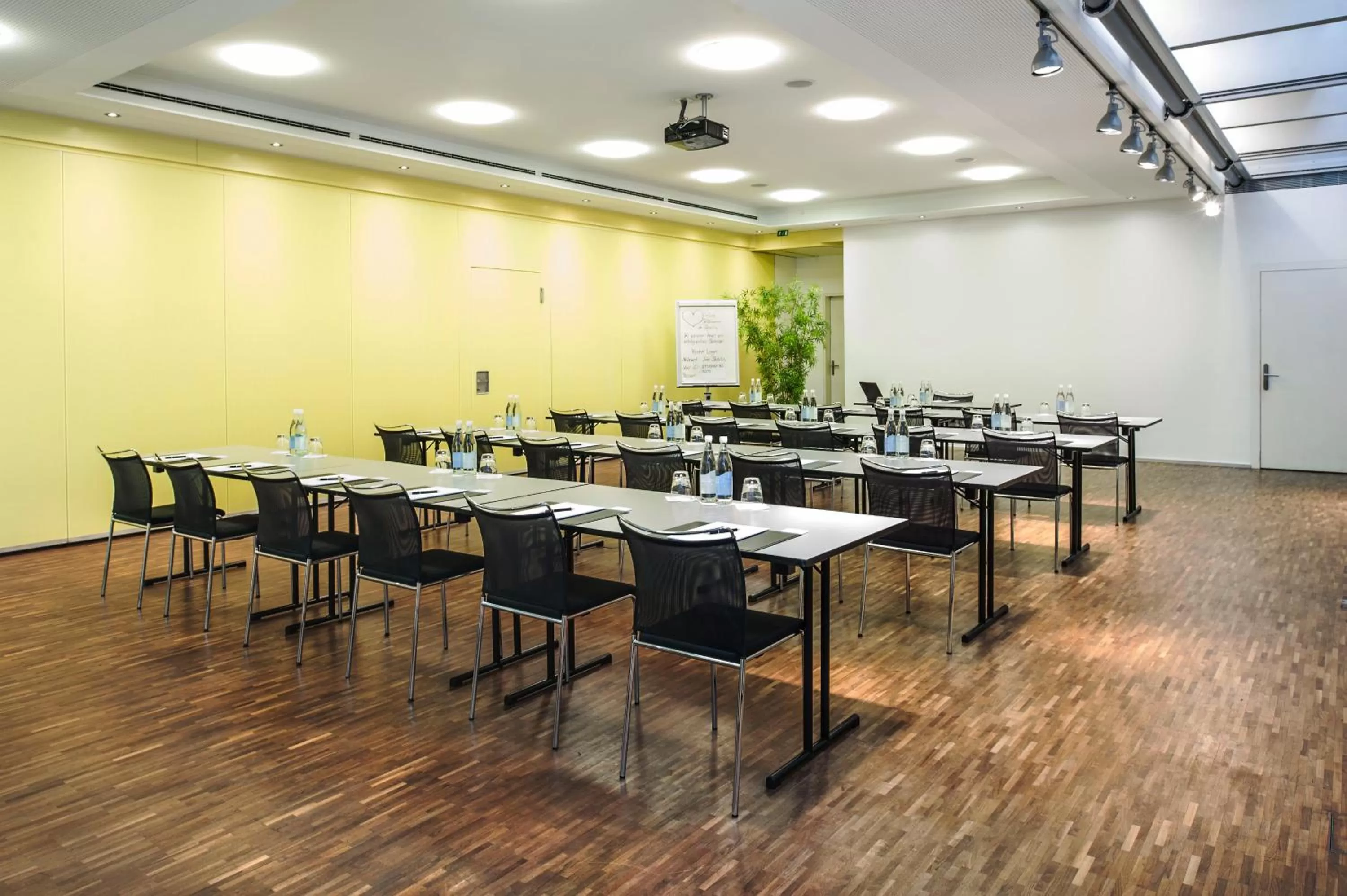 Meeting/conference room in Sedartis Swiss Quality Hotel