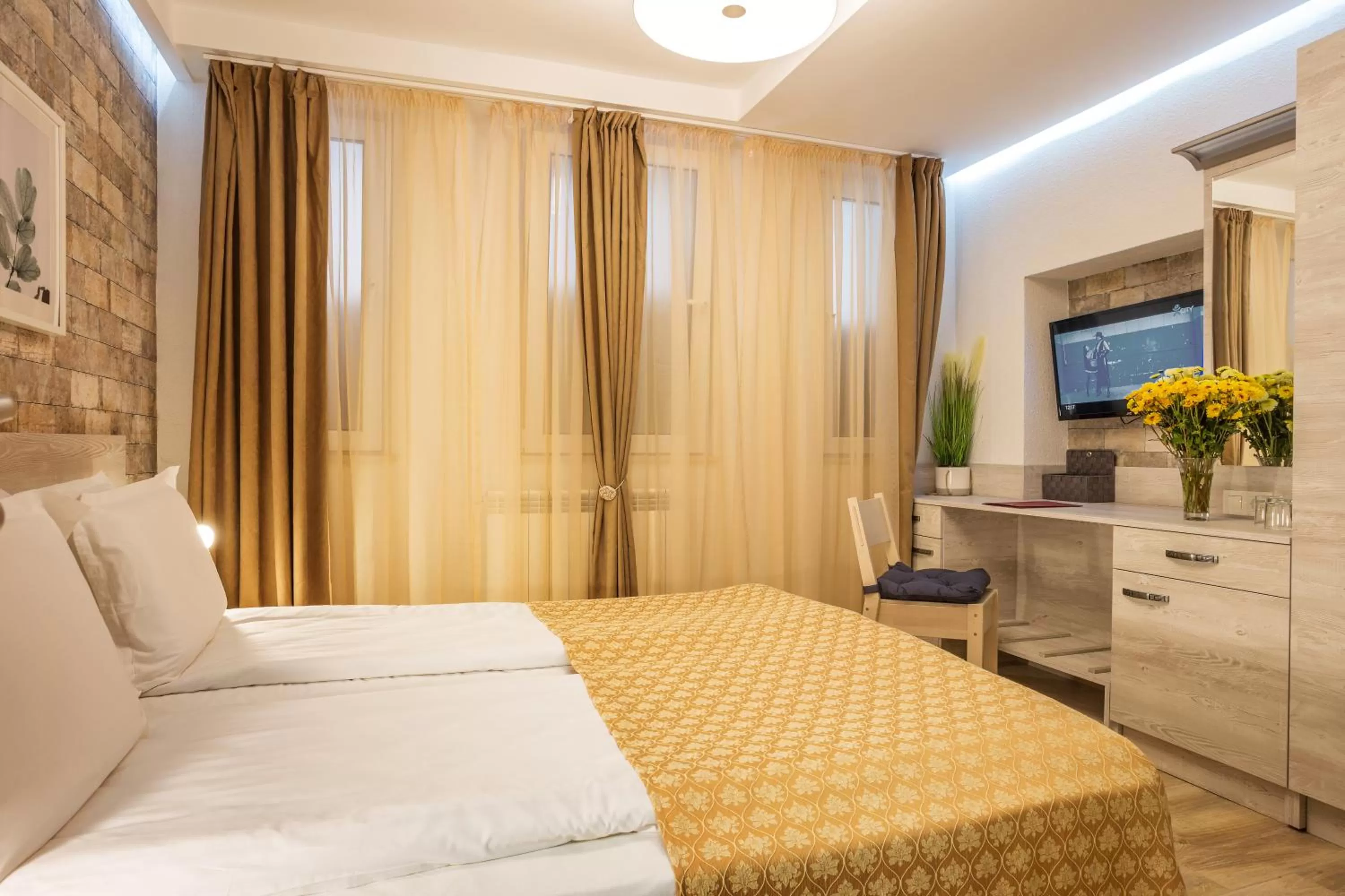 Bed in Sofia Place Hotel by HMG