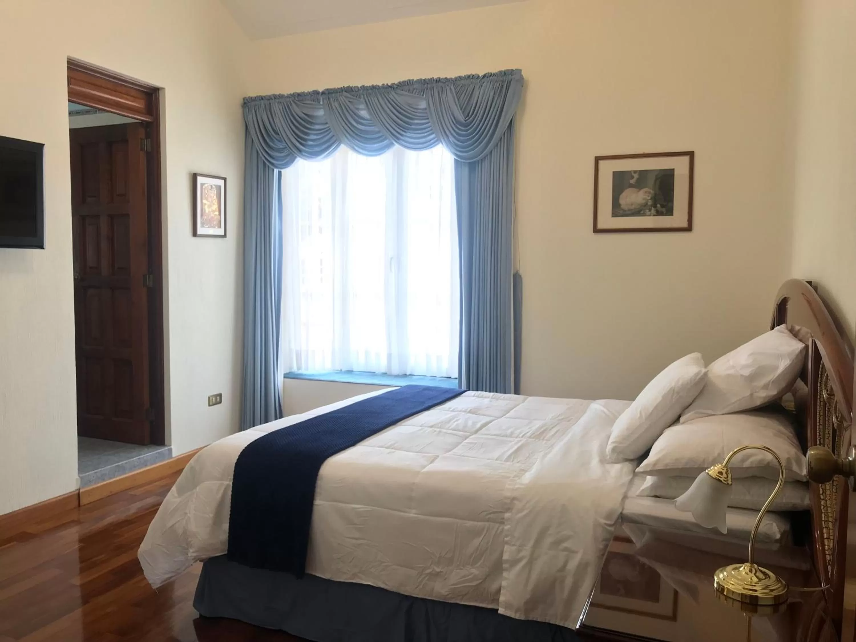 Bed in Hotel Belvedere