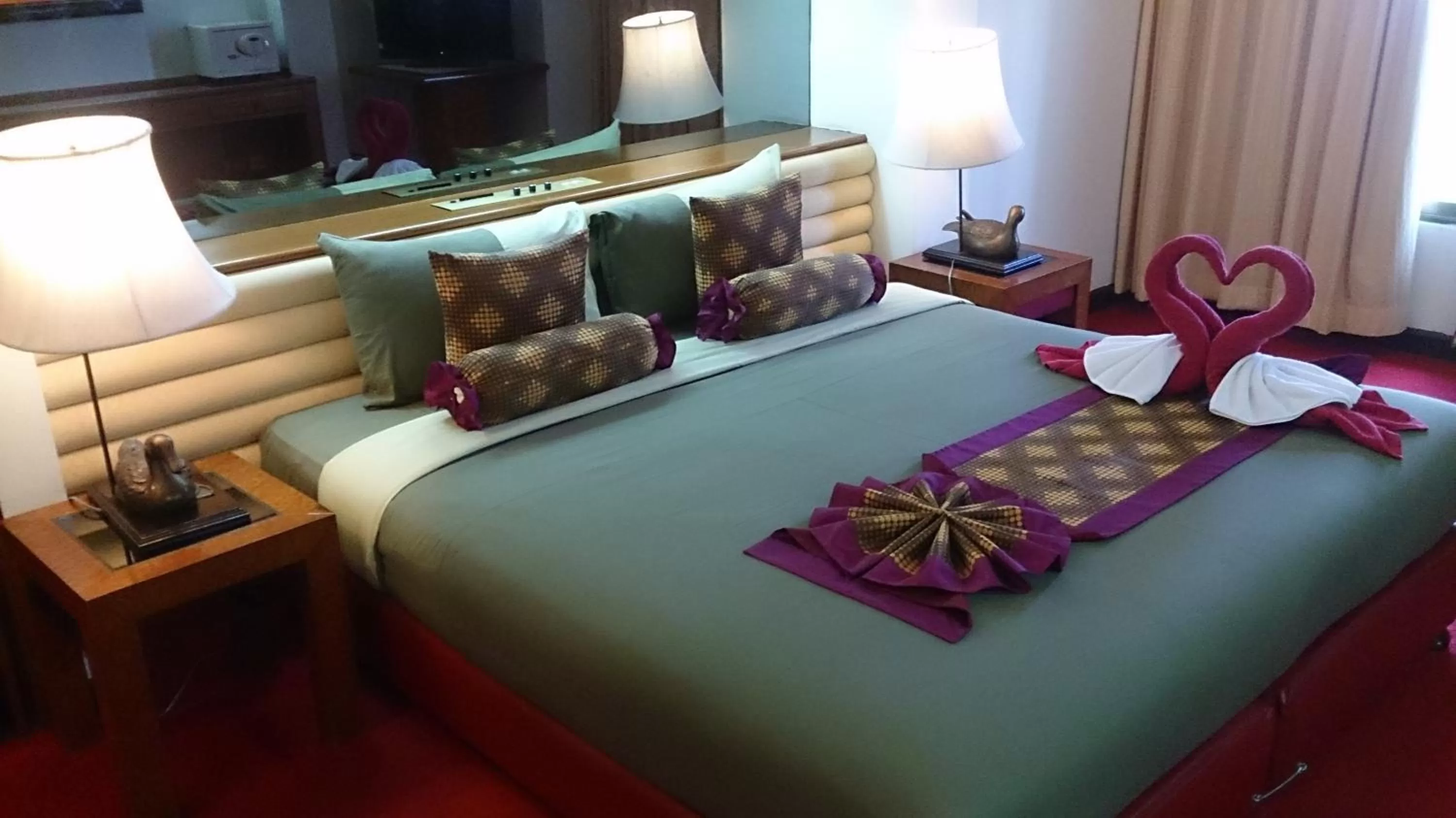 Bed in The Camelot Hotel Pattaya