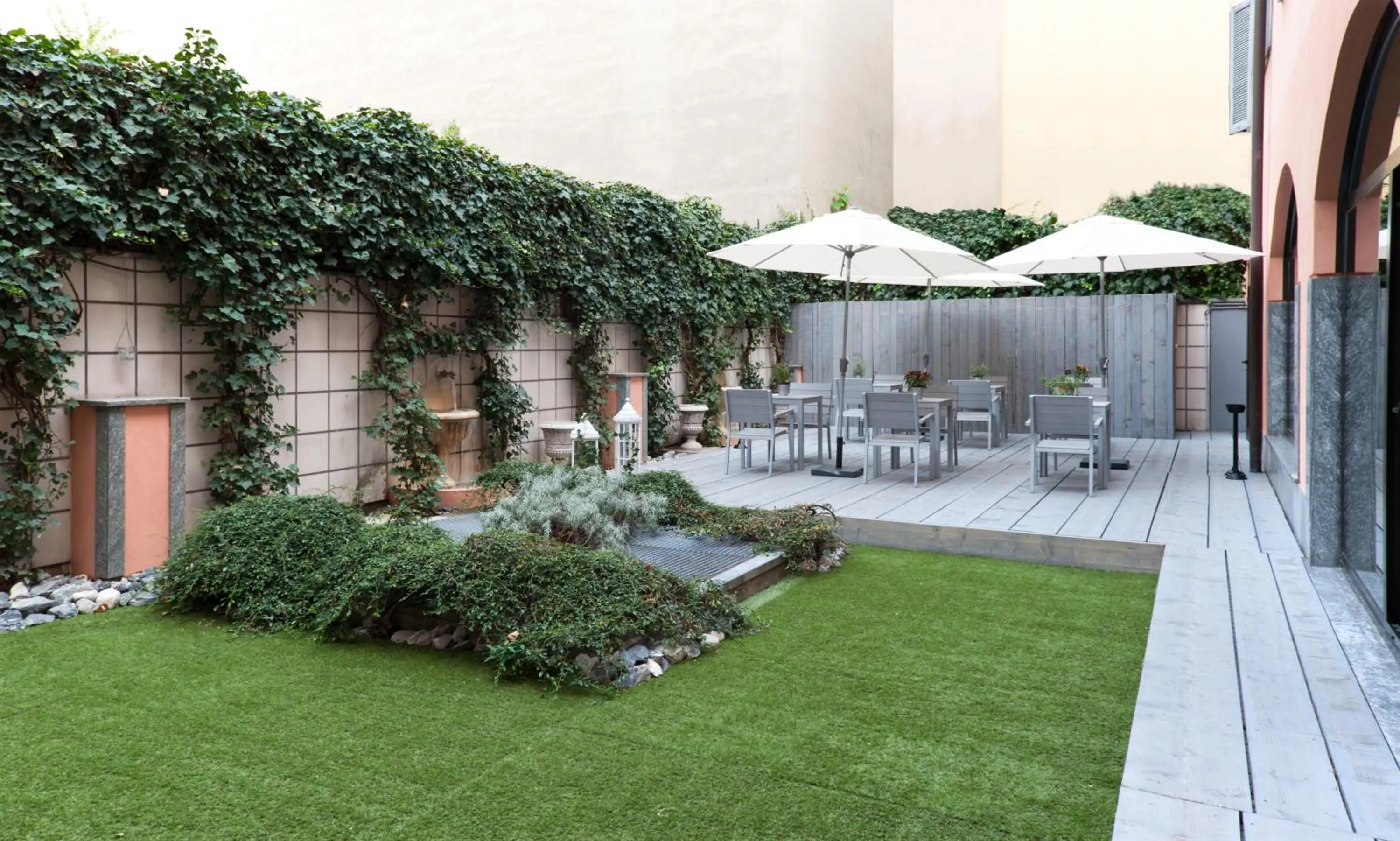 Garden in Hotel Lombardia