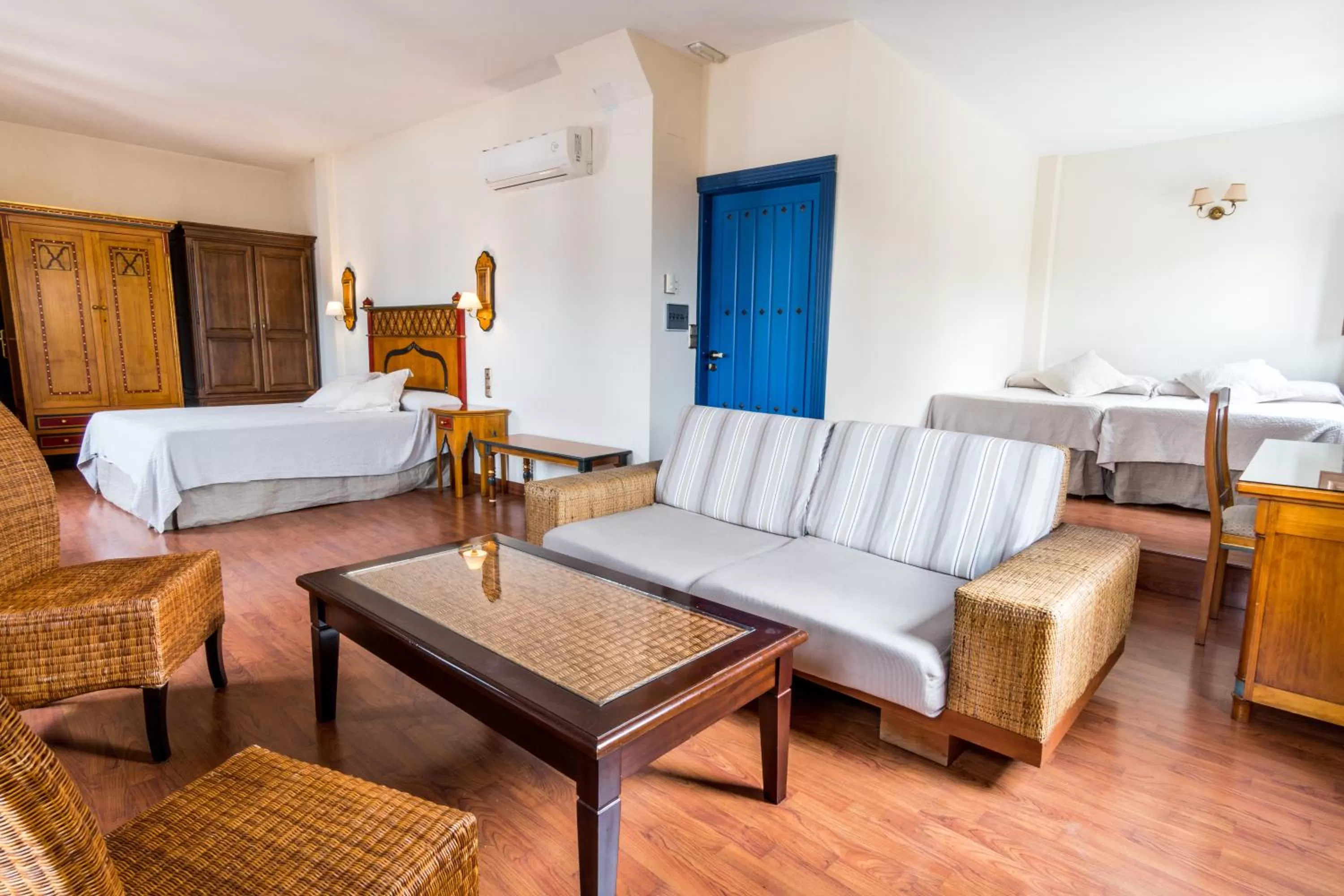 Photo of the whole room, Bed in Hotel Plaza Nueva