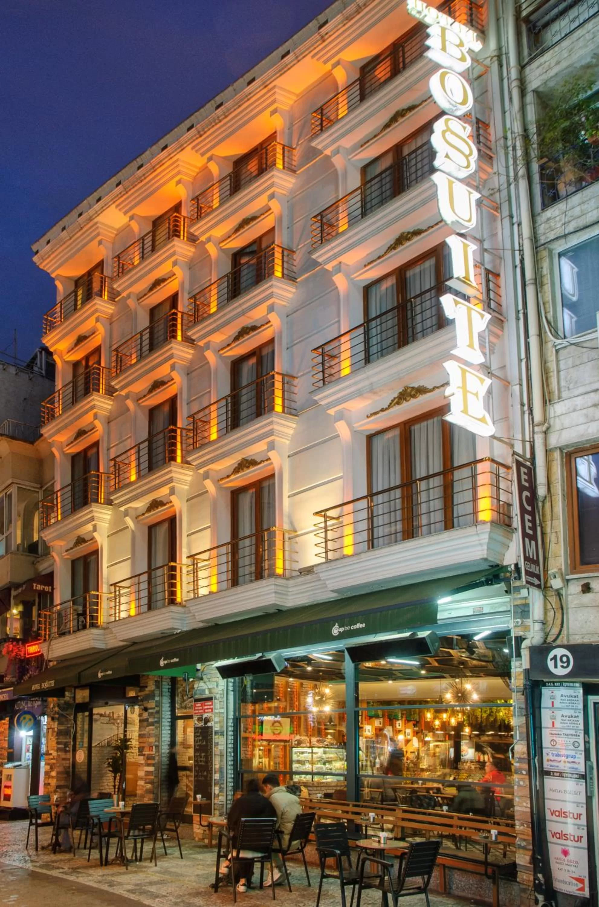 Property building in Hotel Bossuite Kadikoy