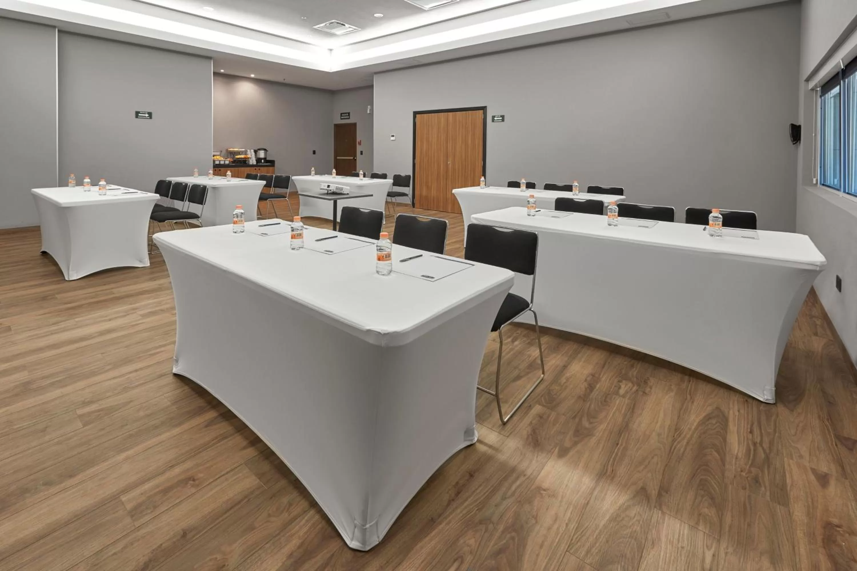 Meeting/conference room in City Express Plus by Marriott Ciudad de Mexico Interlomas