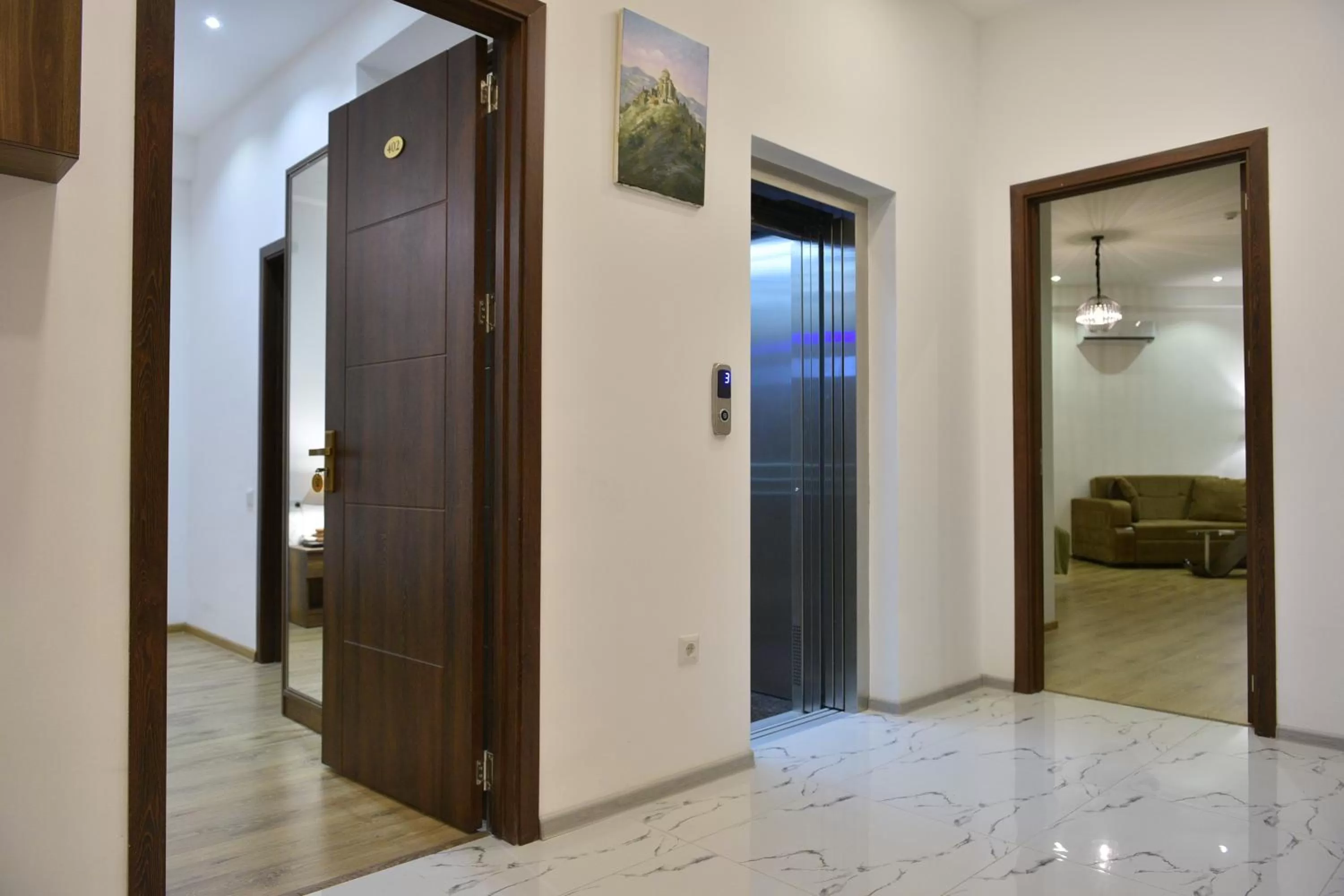 Communal lounge/ TV room in Hotel King Tom