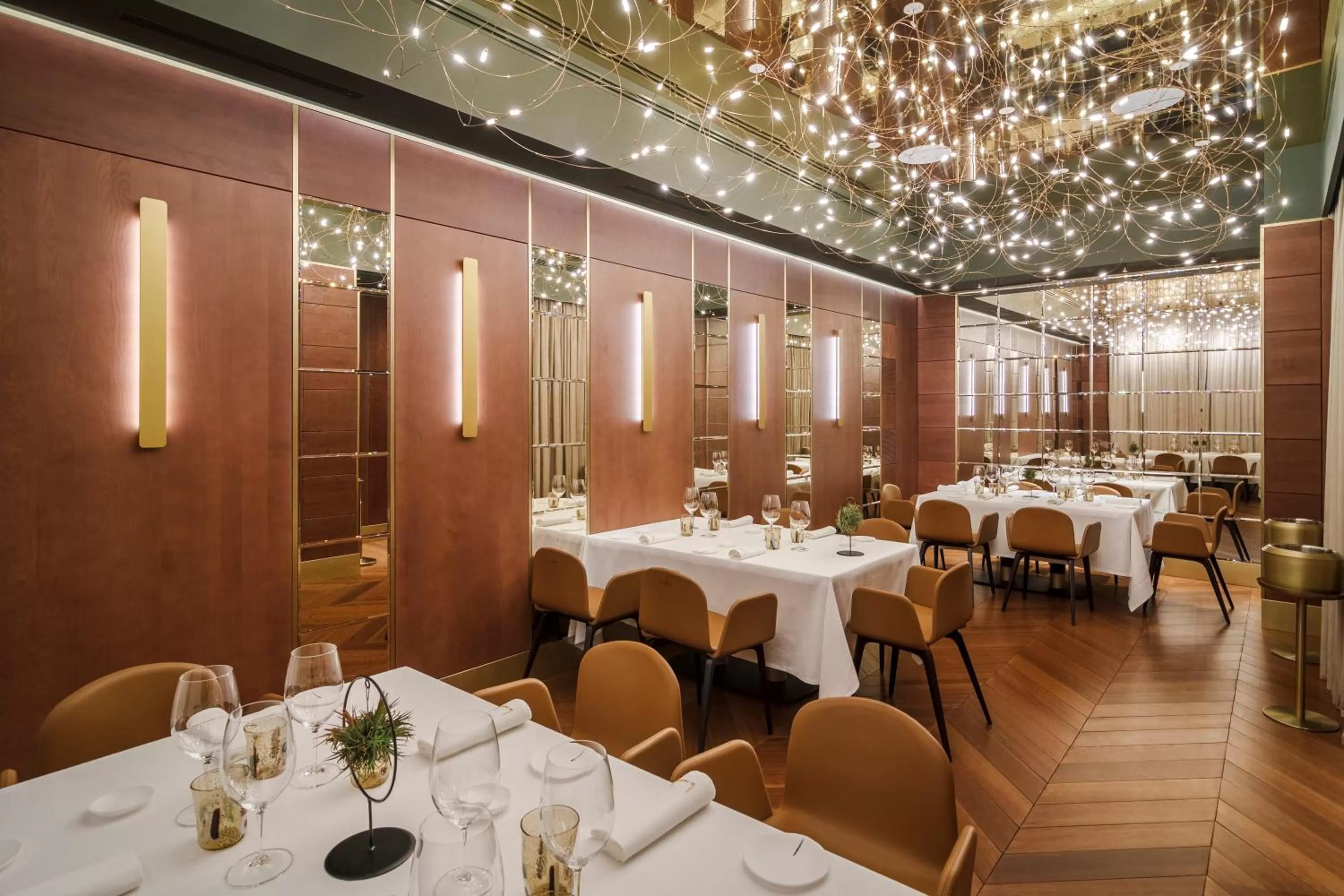 Restaurant/Places to Eat in IBIZA ROOMs