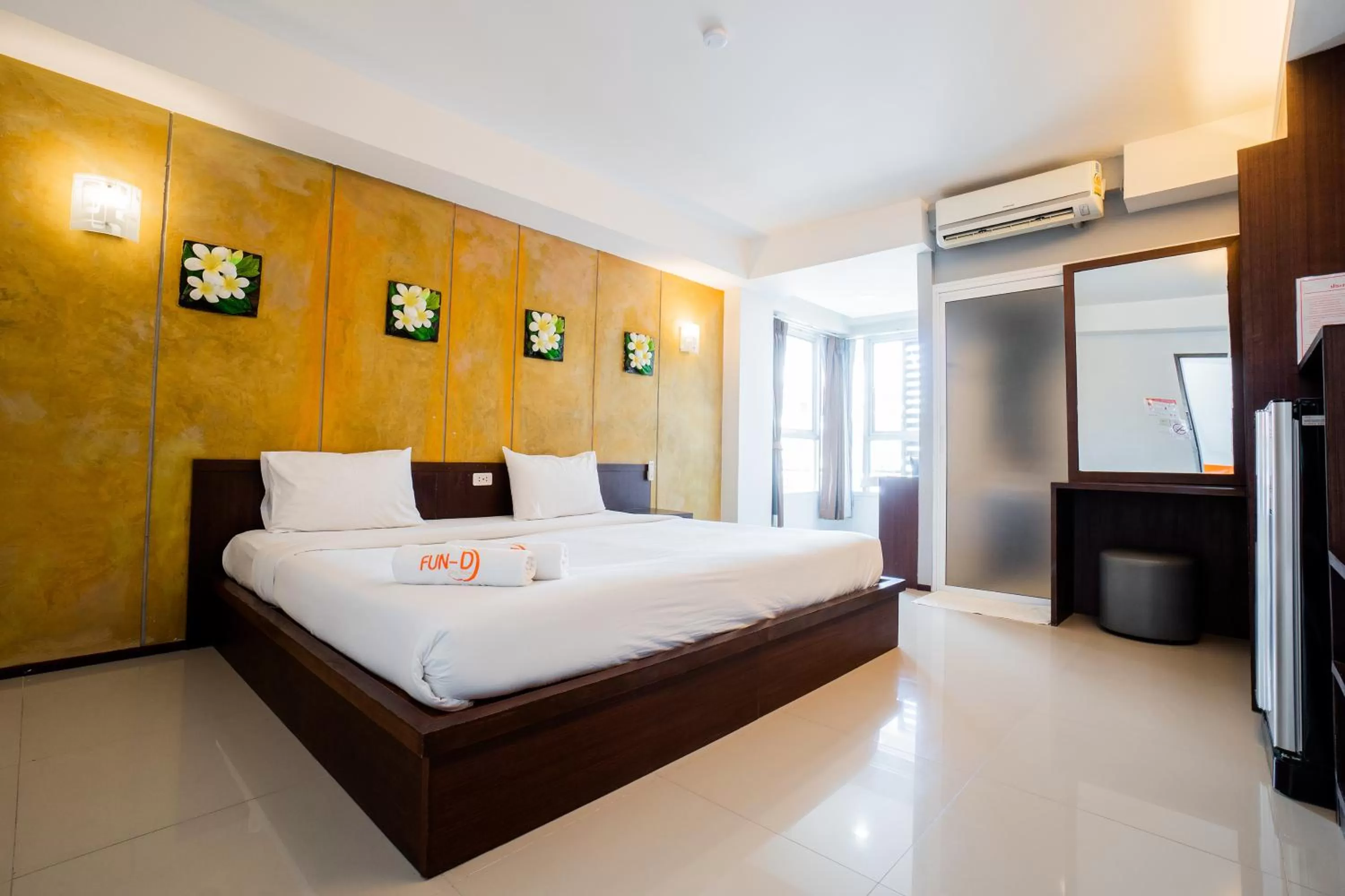 Bedroom, Bed in Fun-D City View SHA Plus