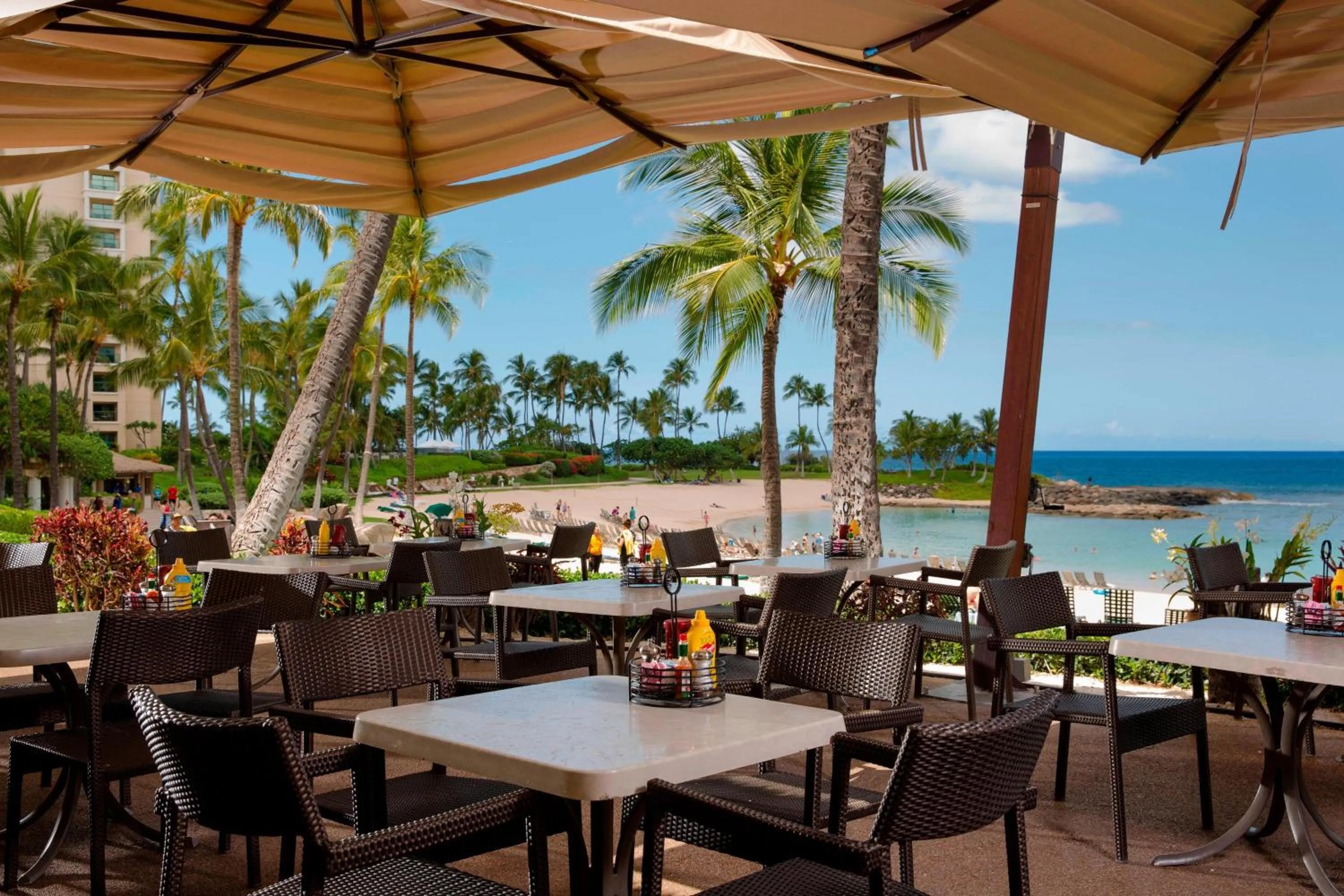 Lounge or bar in Marriott's Ko Olina Beach Club