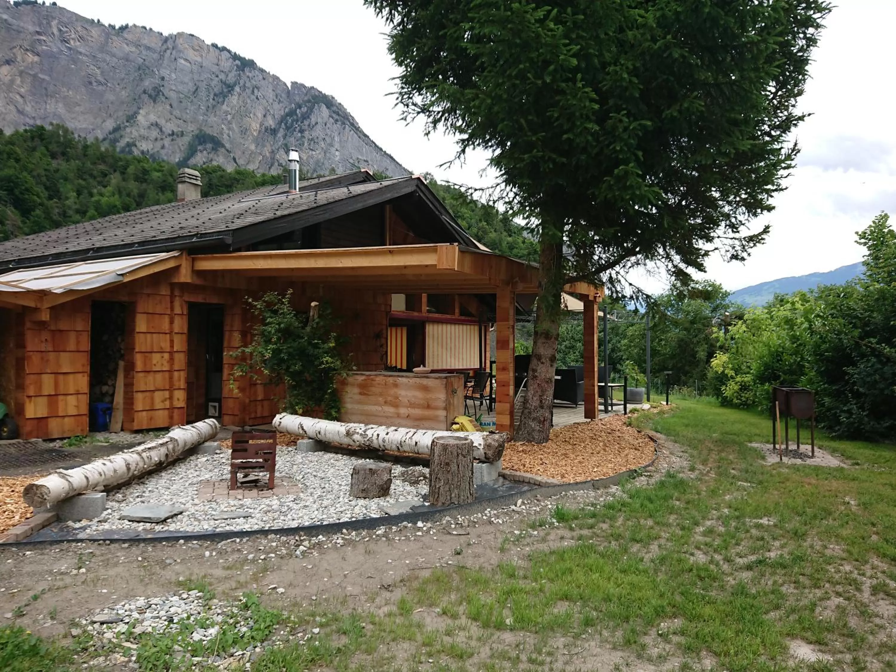 Facade/entrance, Property Building in La Tzavane