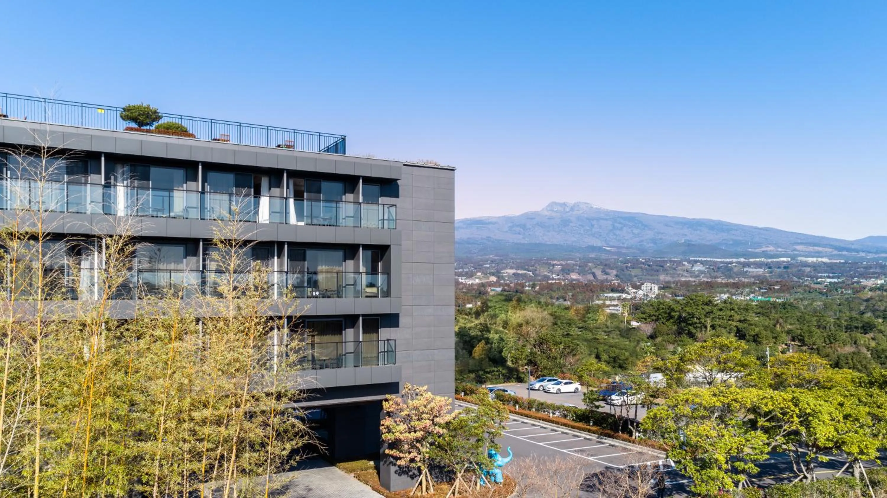 Property building in Parksunshine Jeju