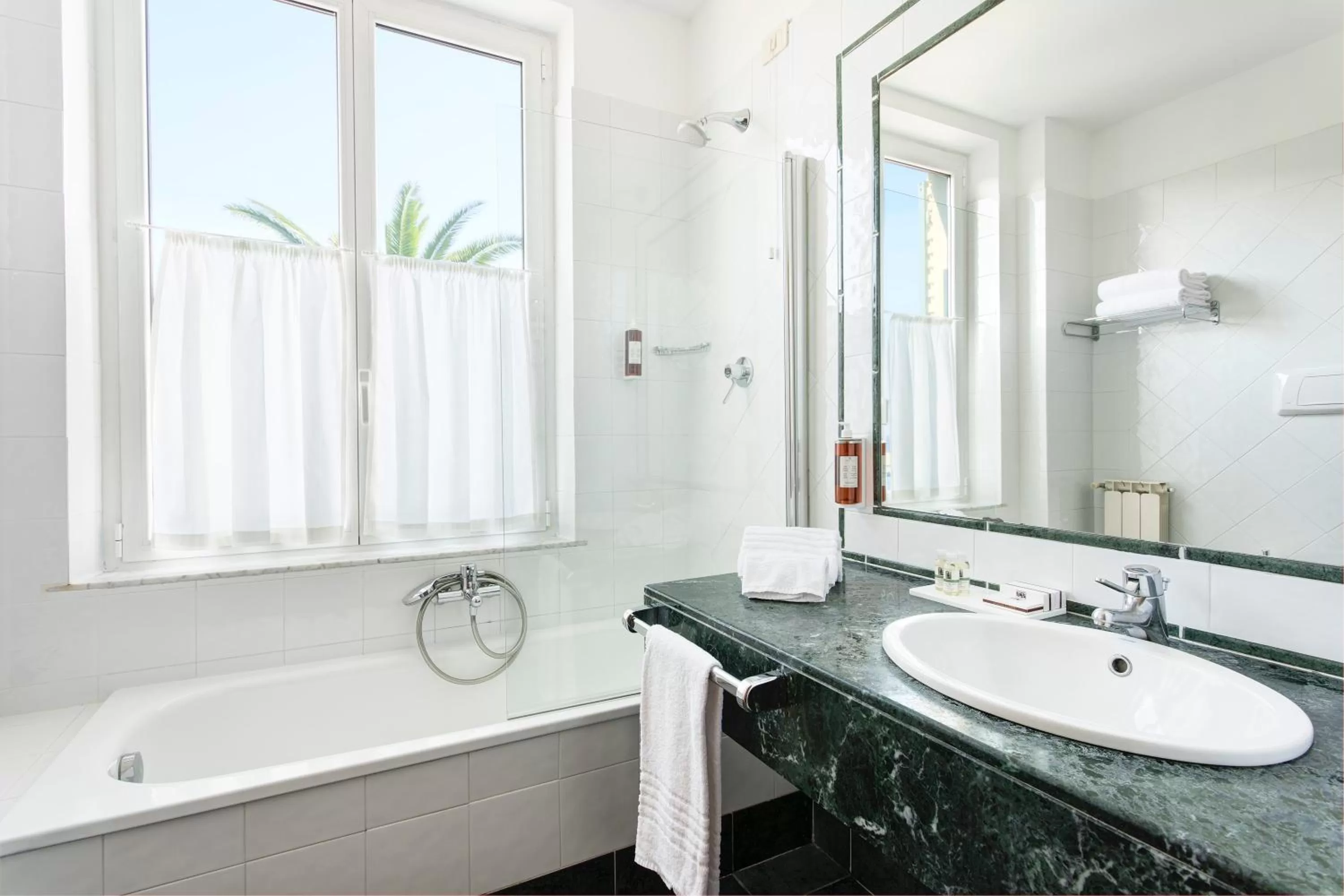 Bathroom in Grand Hotel Arenzano