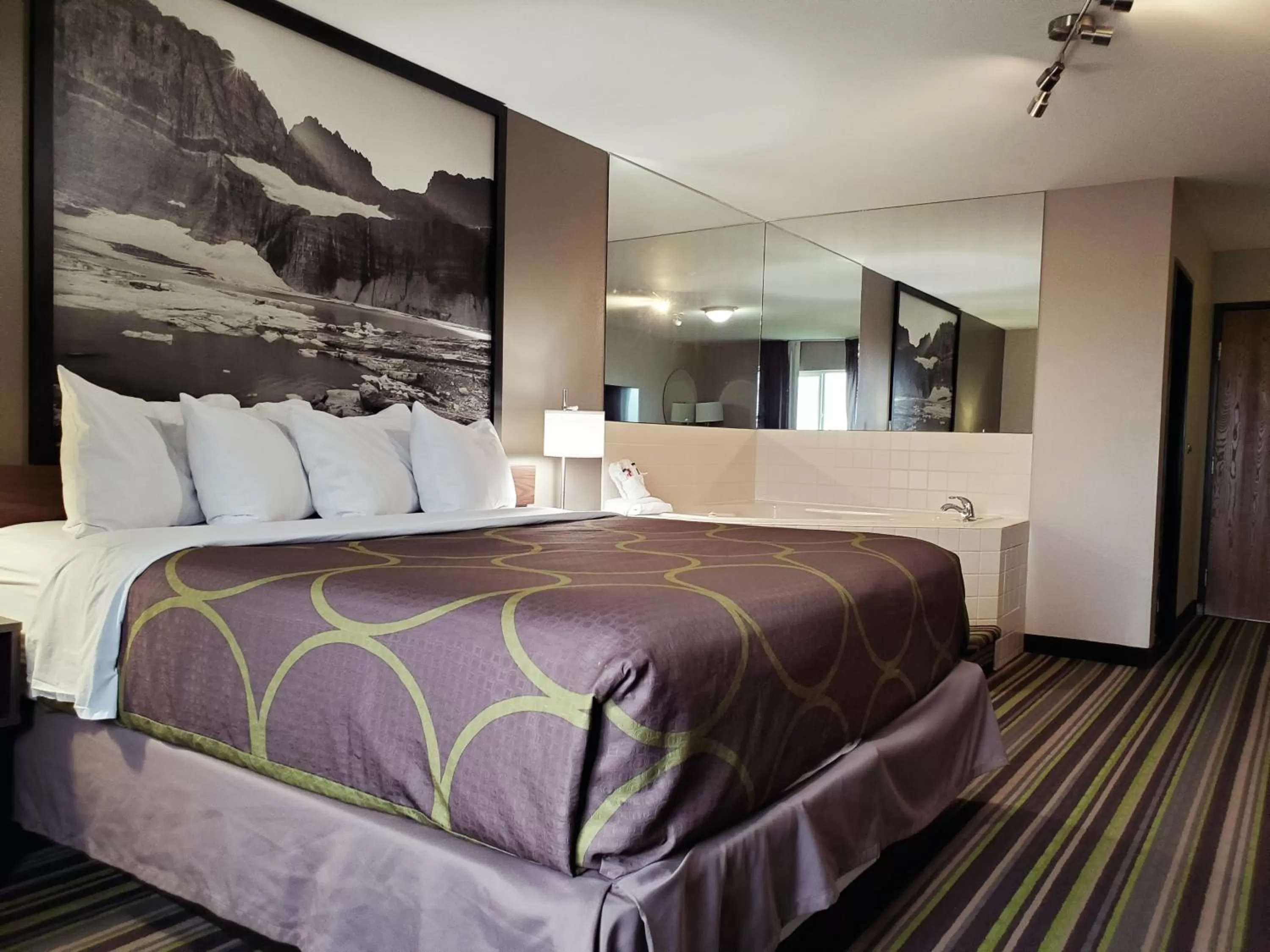 Bed in Super 8 by Wyndham Belgrade/Bozeman Airport