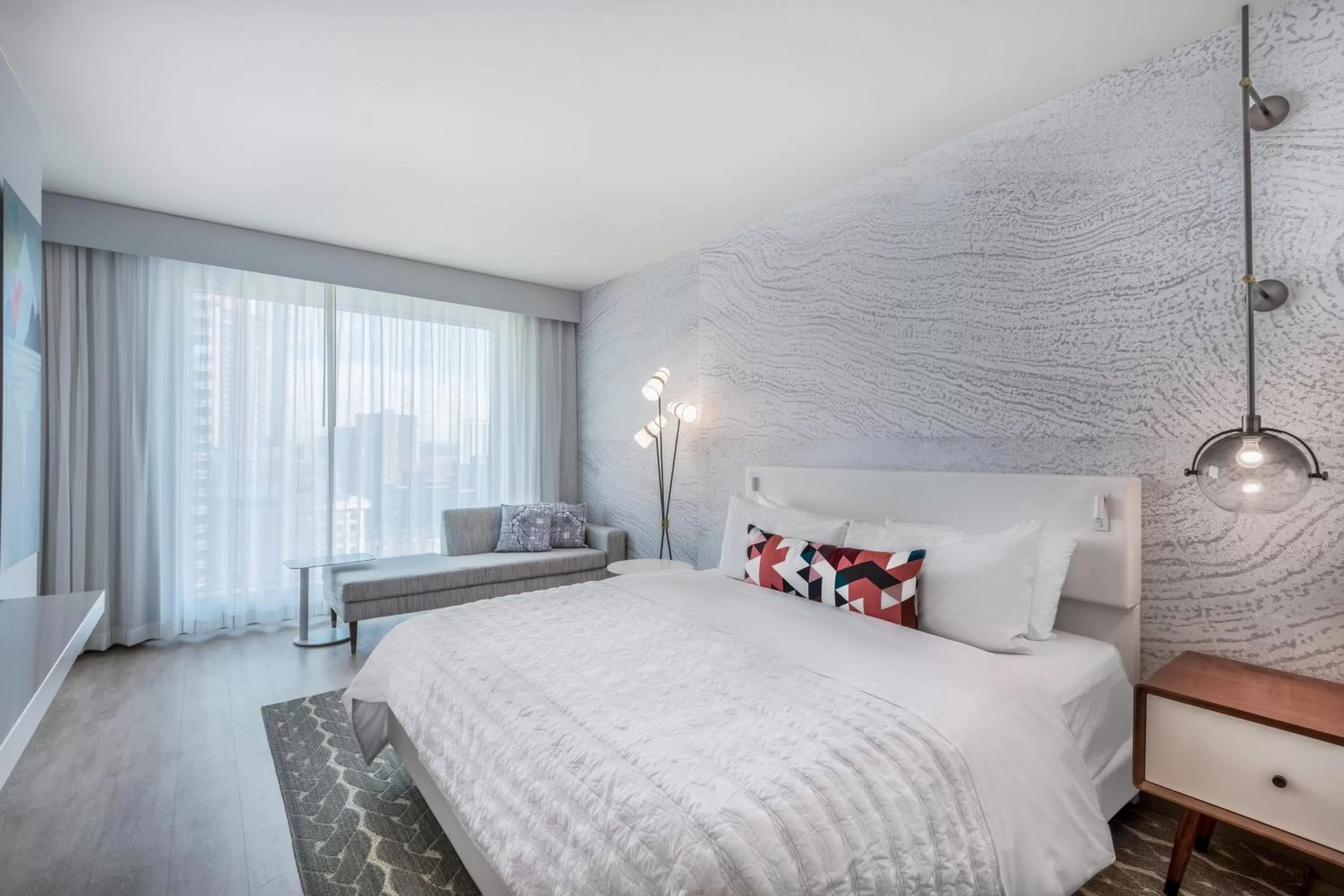 Deluxe King Room in Le Méridien Denver Downtown