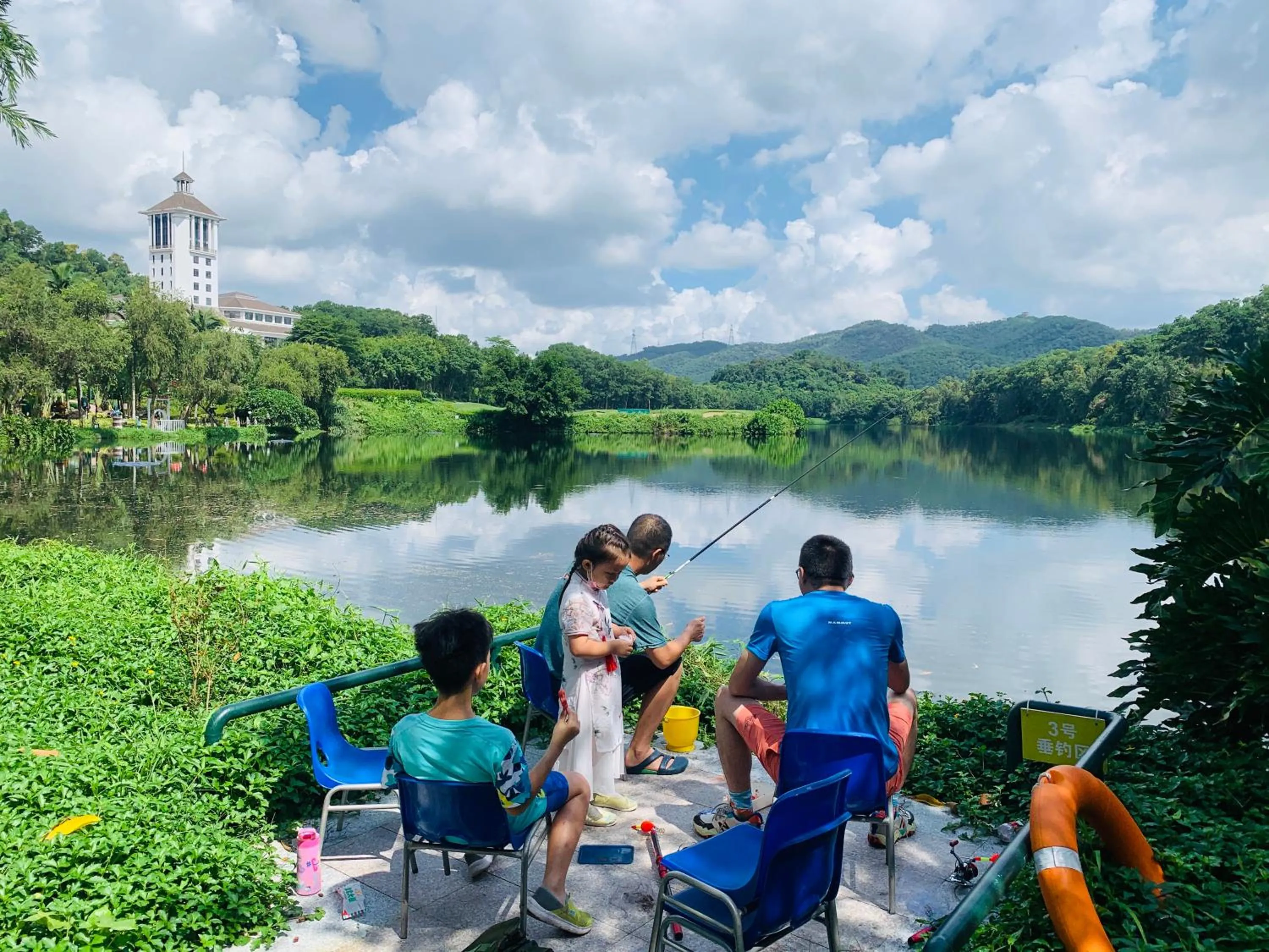 Fishing in Mission Hills Hotel Resorts Dongguan