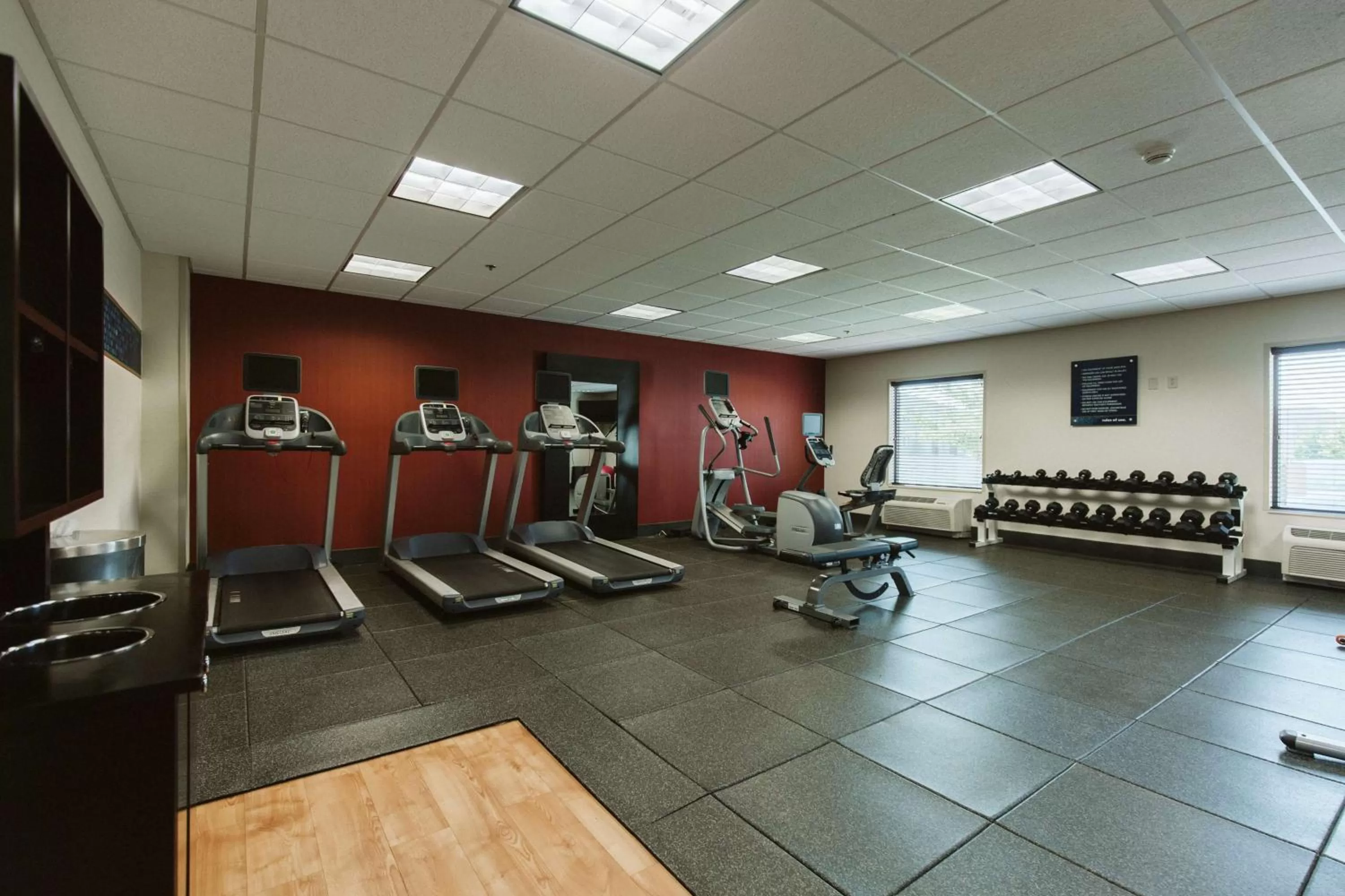 Fitness centre/facilities in Hampton Inn Bismarck