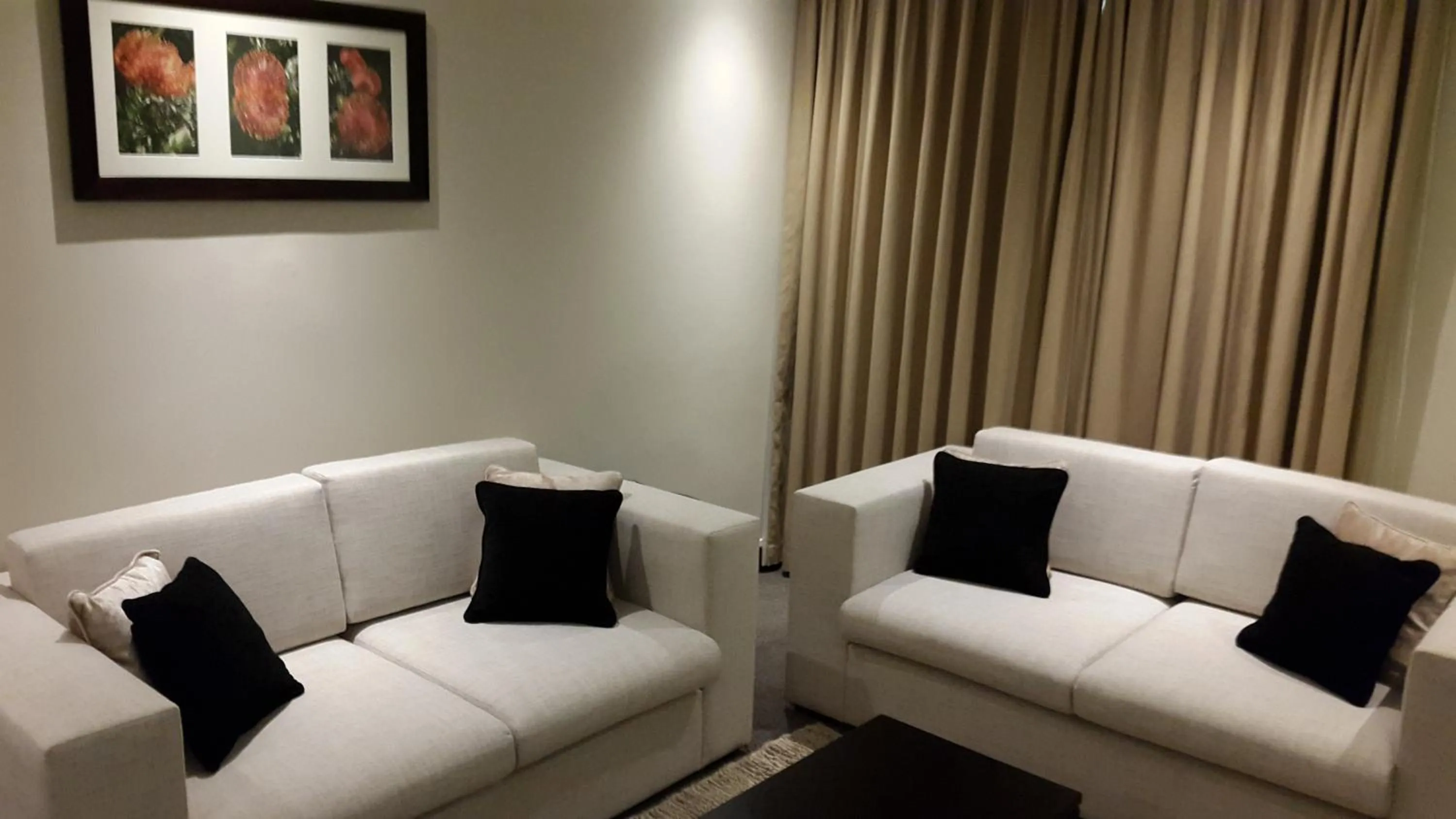 Living room in Cresta Lodge Gaborone