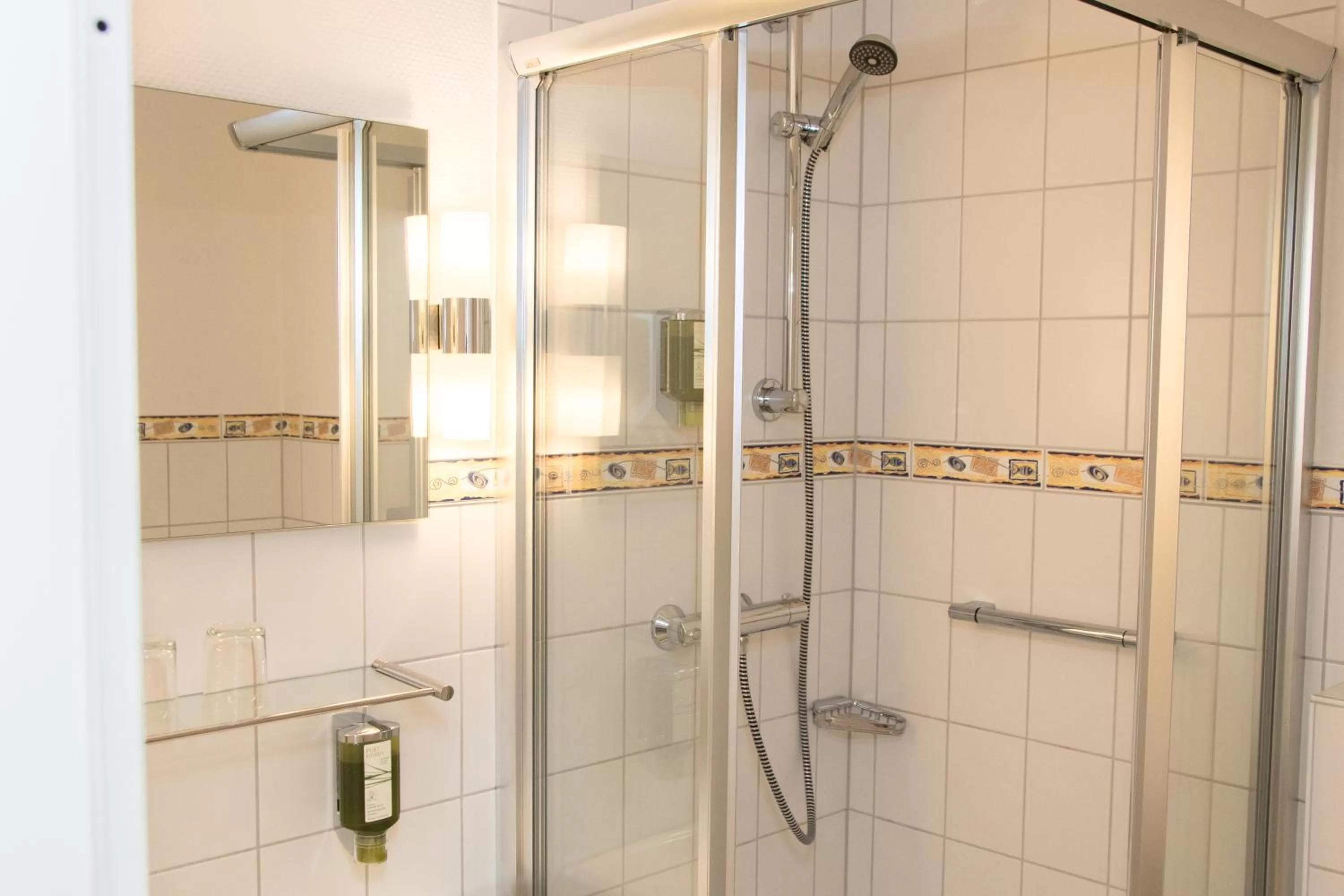 Shower in Das Frühstückshotel Büsum