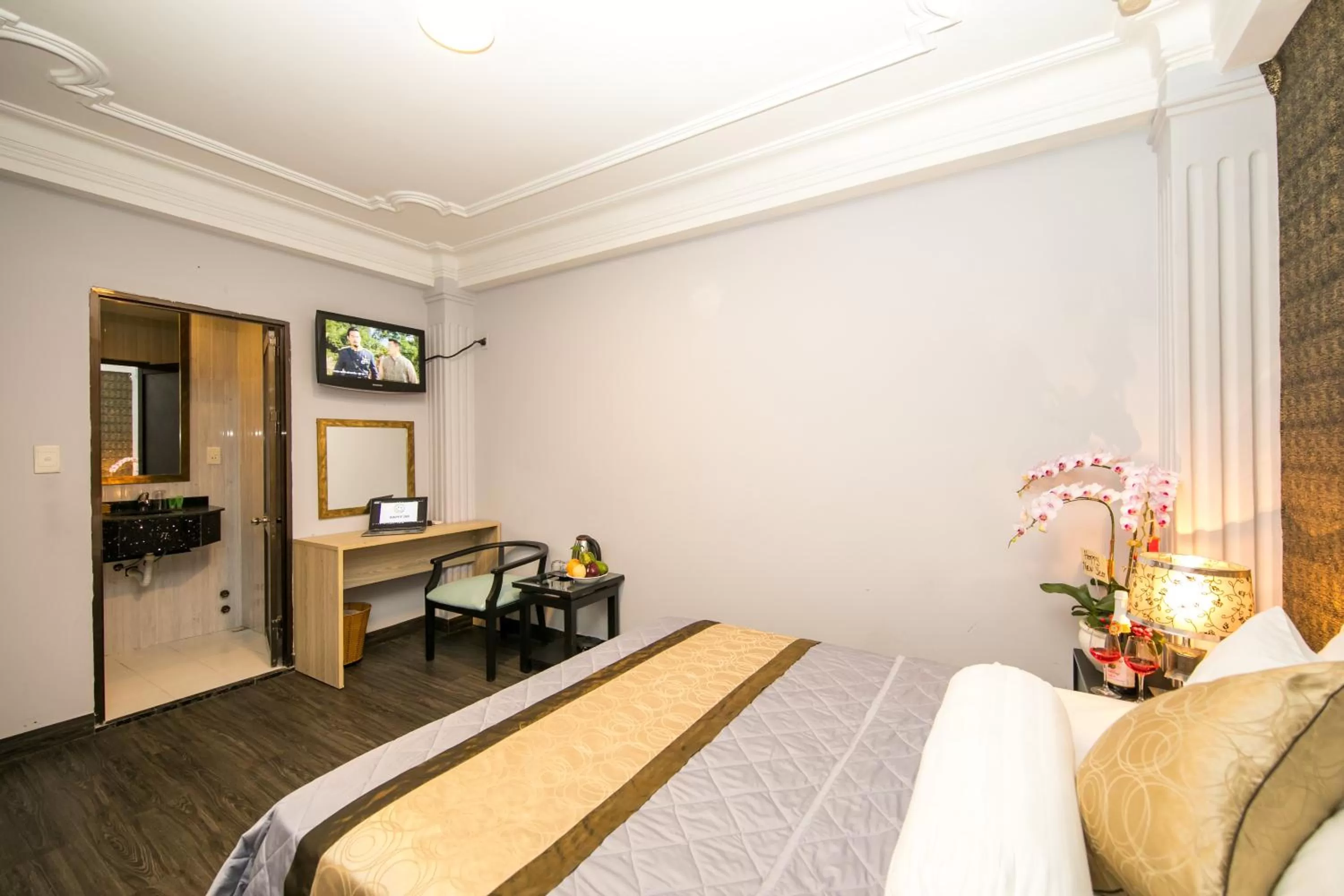 Bowling, Bed in Nouveau Happy Inn - Bến Thành