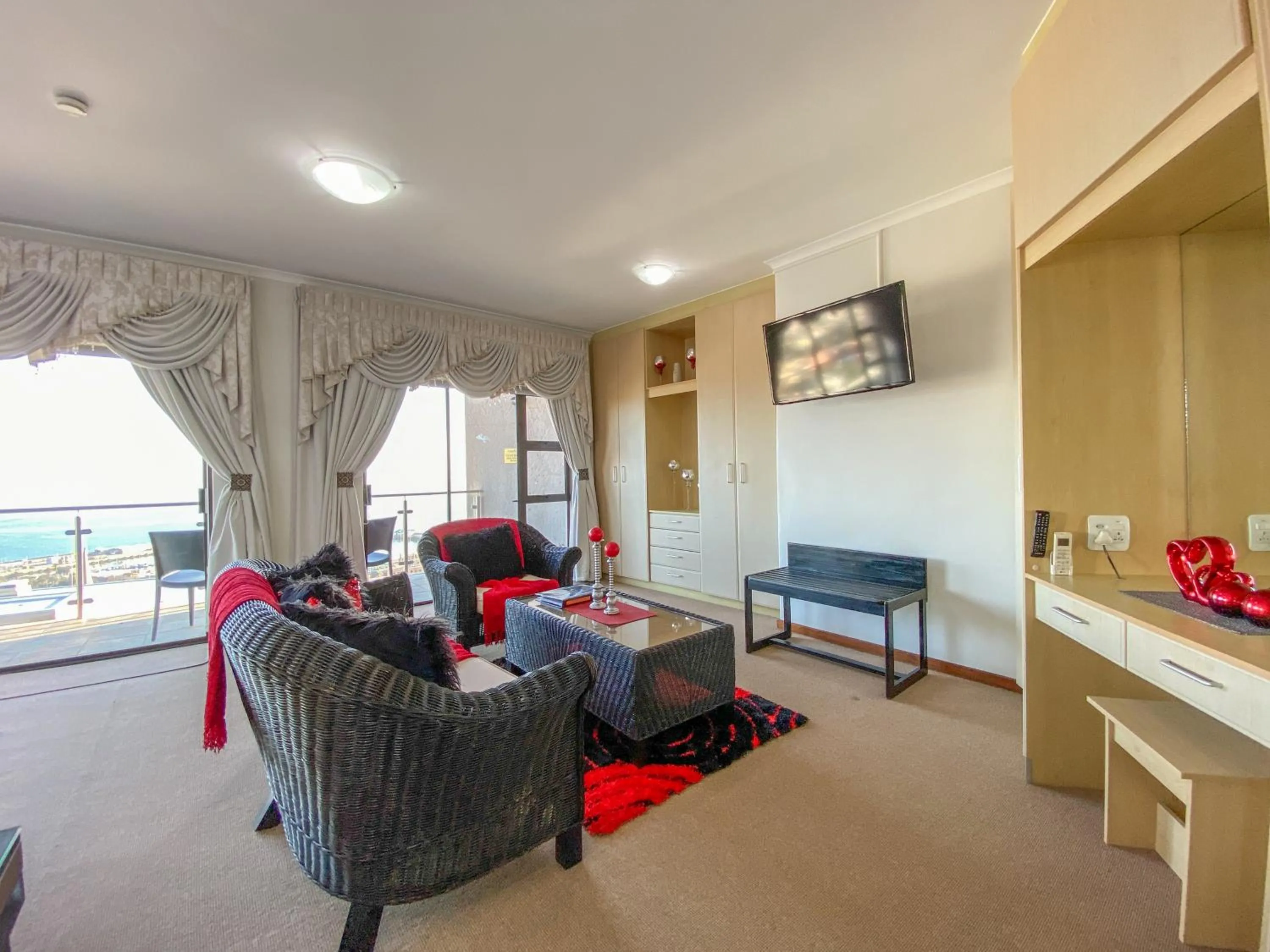 Seating area in Bar-t-nique Guest House