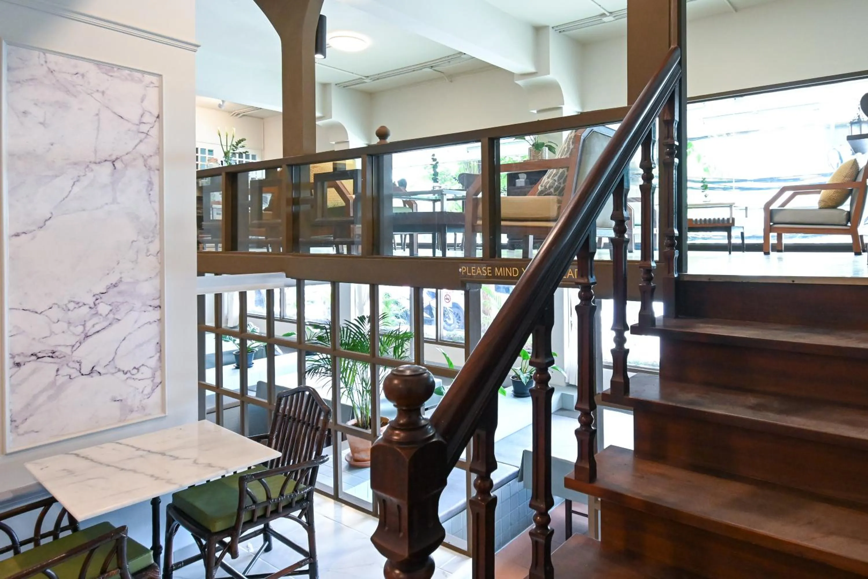 Restaurant/places to eat in The Krungkasem Srikrung Hotel