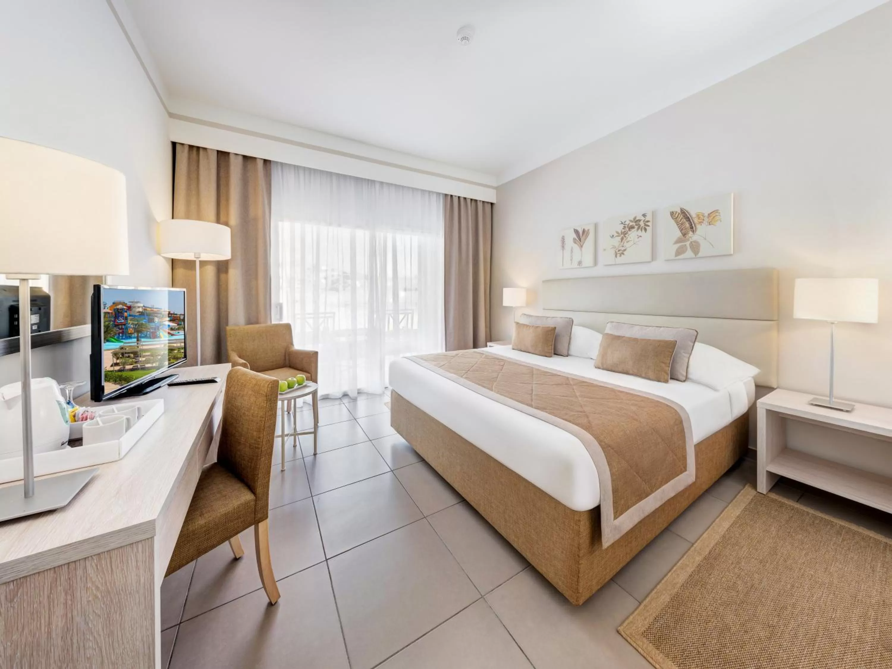 Family Queen or twin Room - Swim up in Jaz Aquaviva