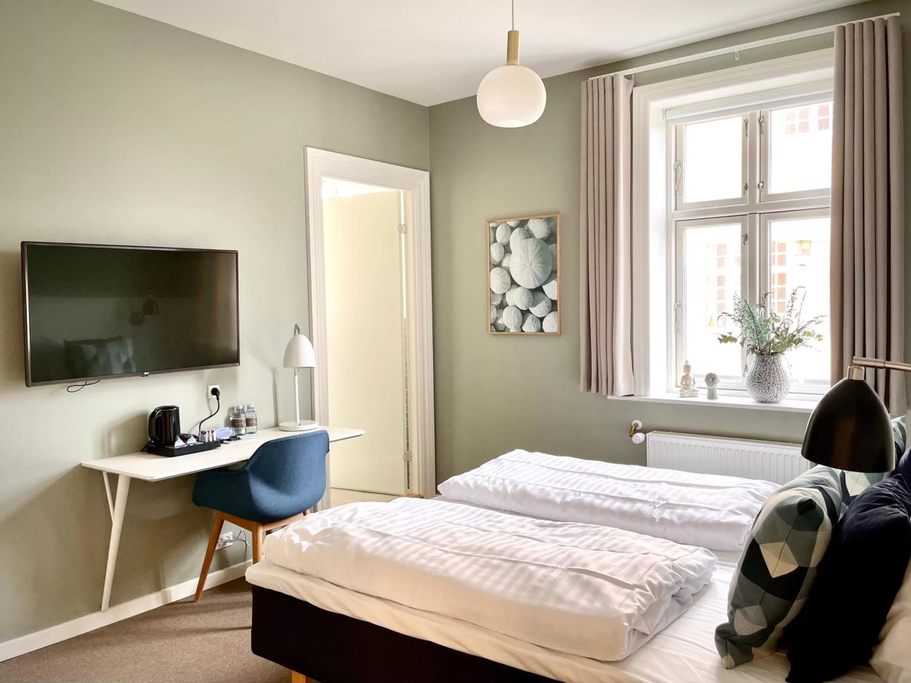 TV and multimedia, Bed in Hotel Marie