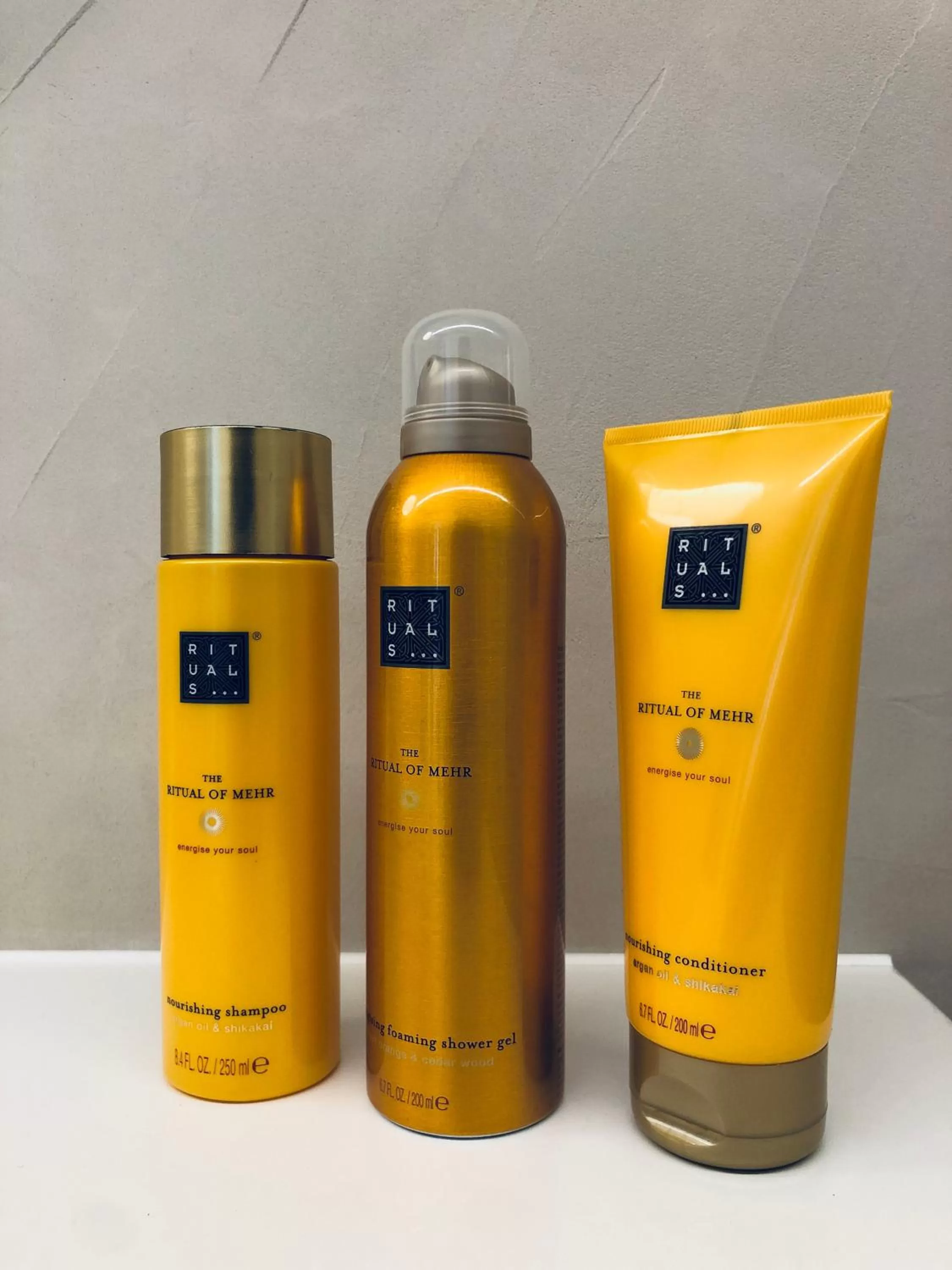 Shower in Suites Le Porte-Bonheur