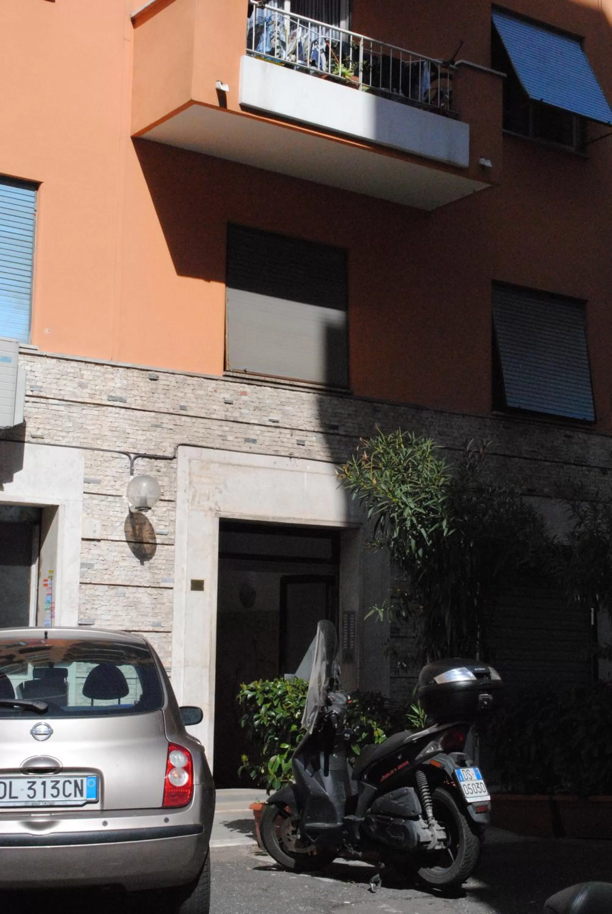 Facade/entrance in Di Fronte alla Cupola