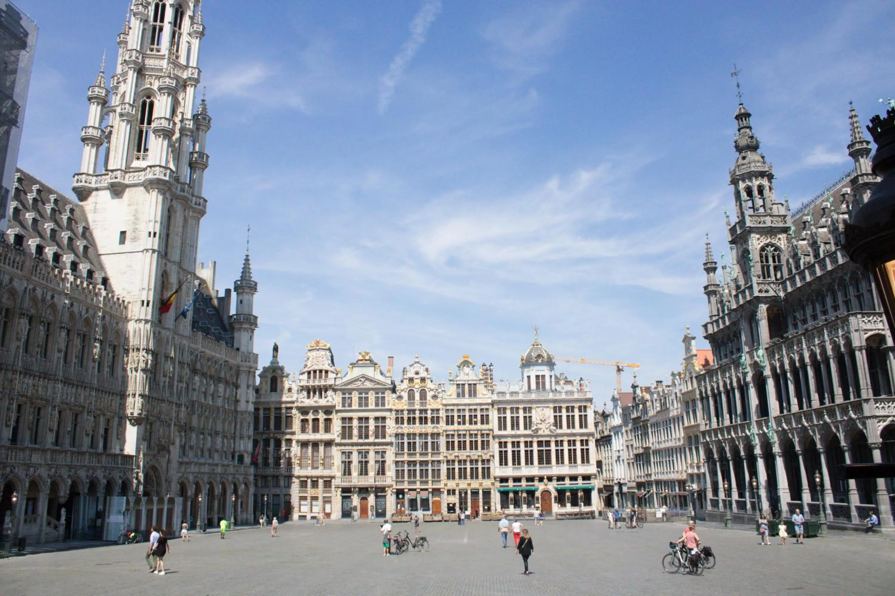 Neighbourhood in Aris Grand Place Hotel