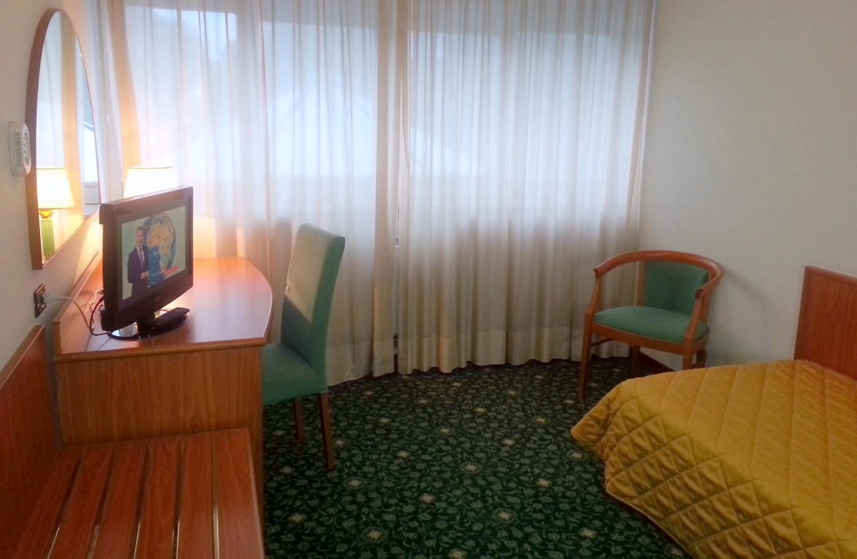 Day, Bed in Hotel Cristallo