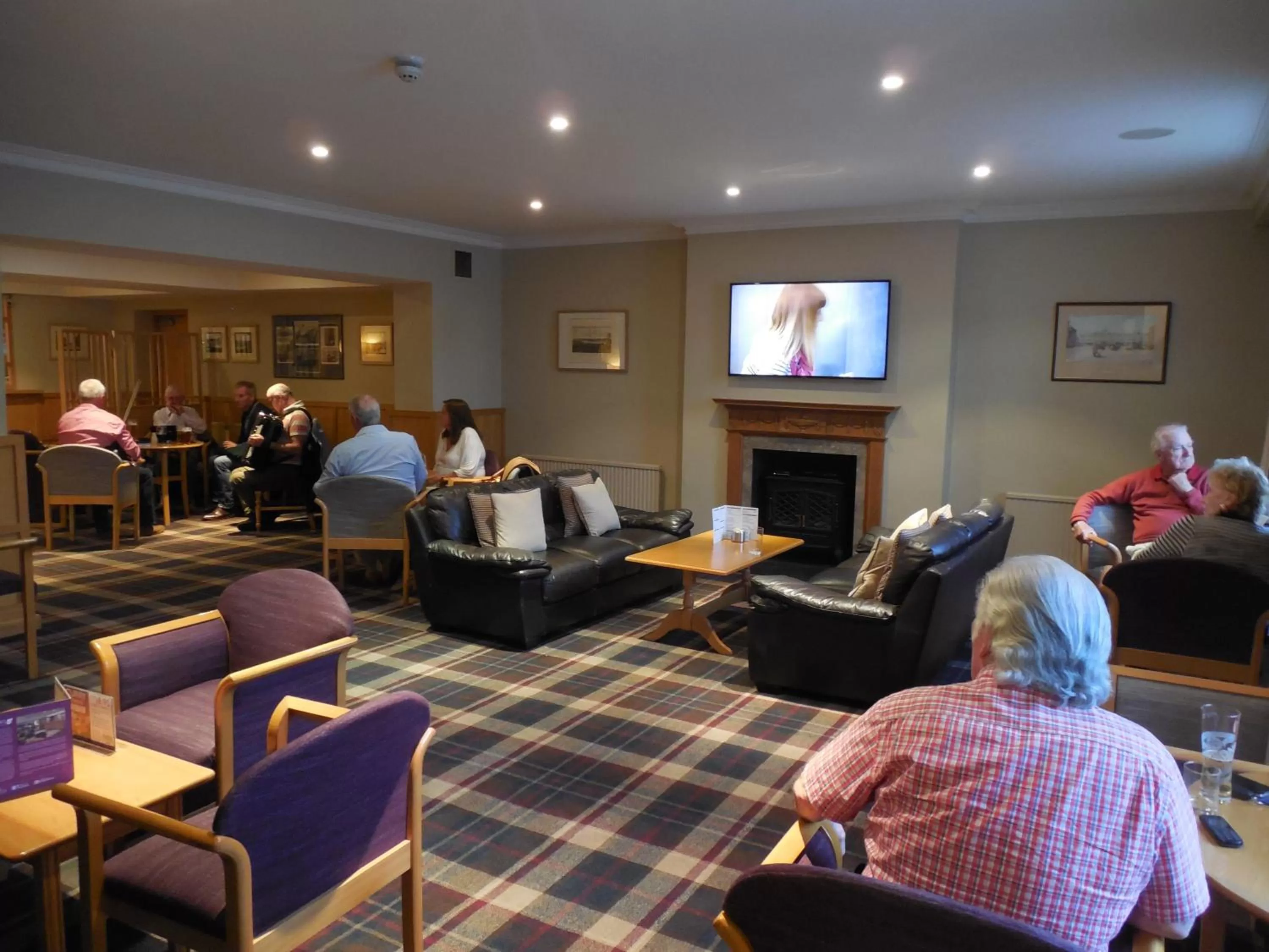 Lounge or bar in Cross Keys Hotel, Kelso