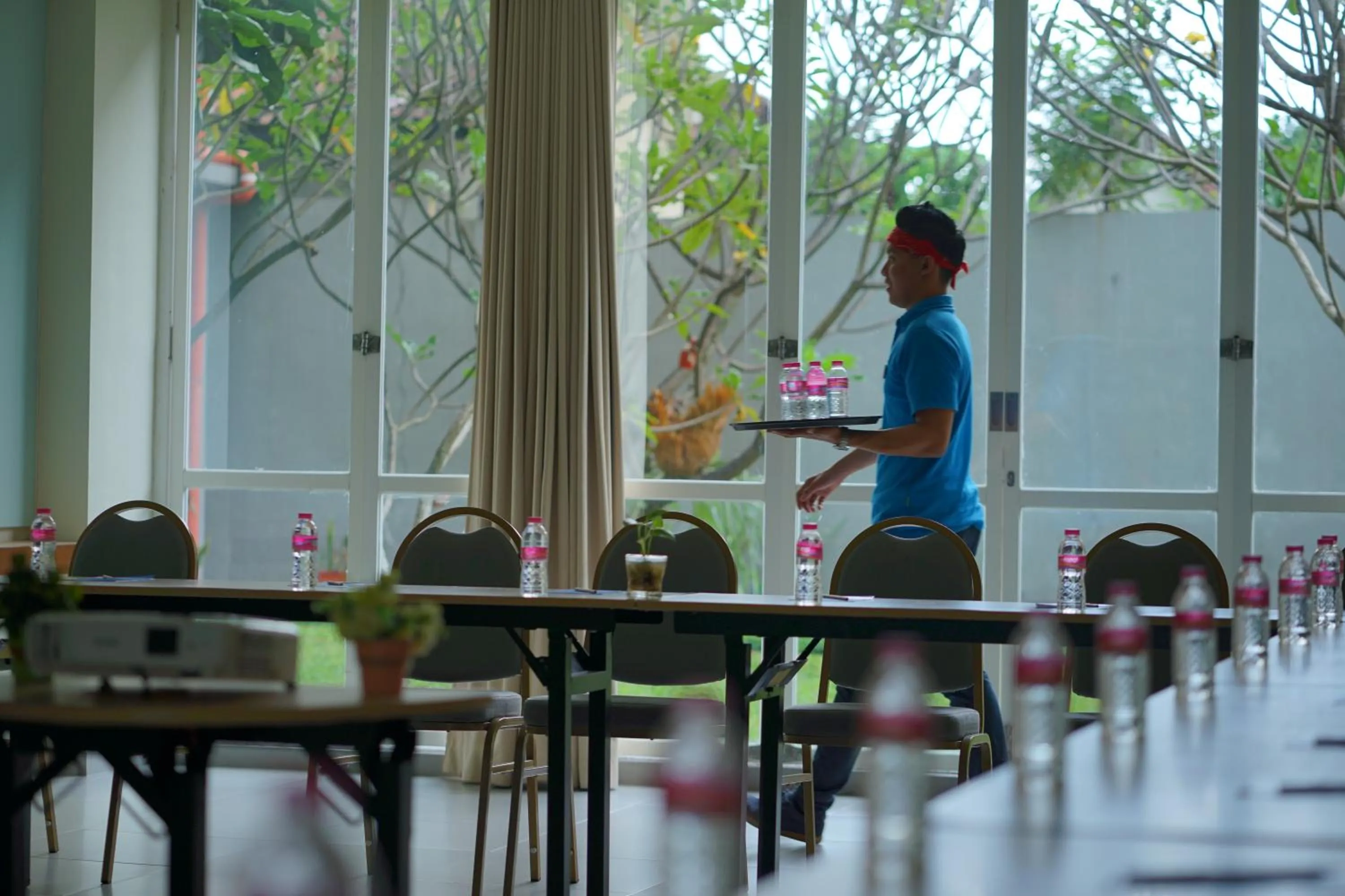 Meeting/conference room in POP! Hotel Sangaji Yogyakarta