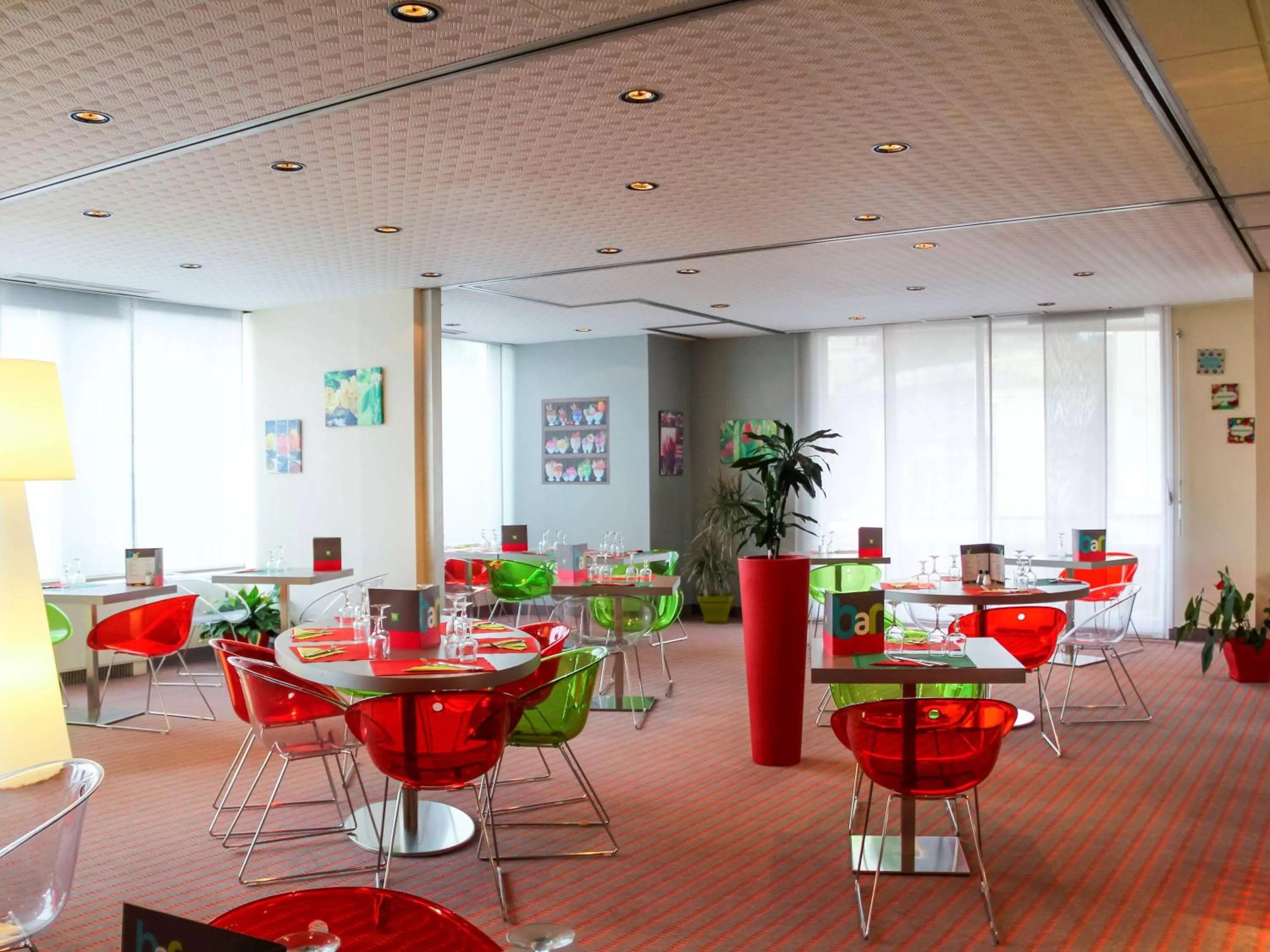 Restaurant/places to eat in ibis Styles Saint Dizier